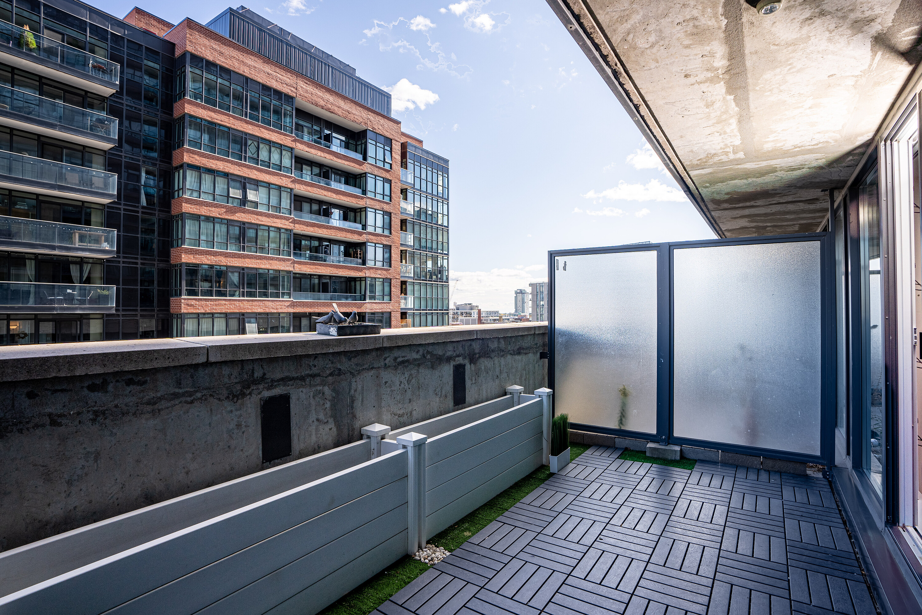 36 Lisgar St  903E