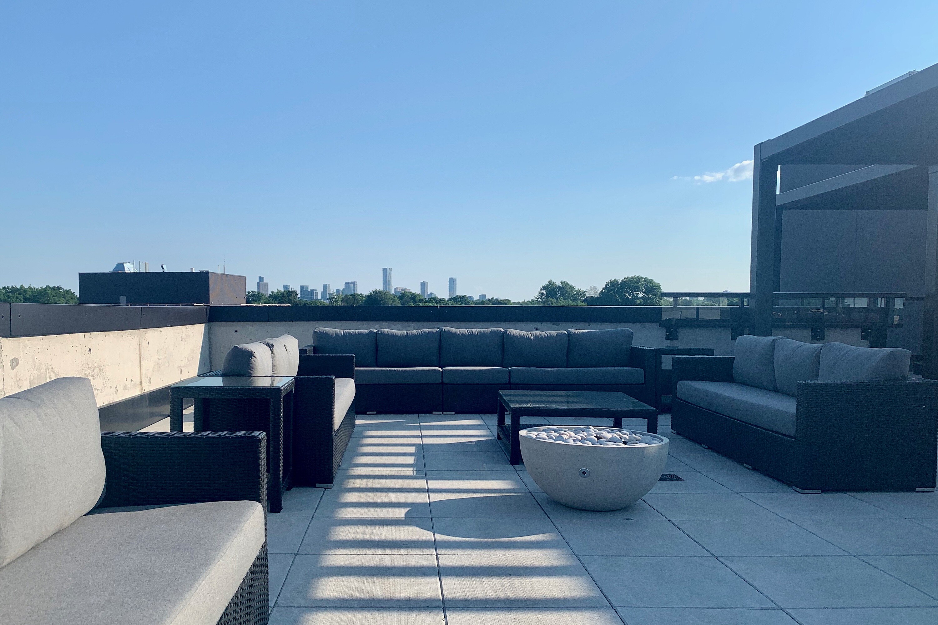 25 Malcolm Rd  414