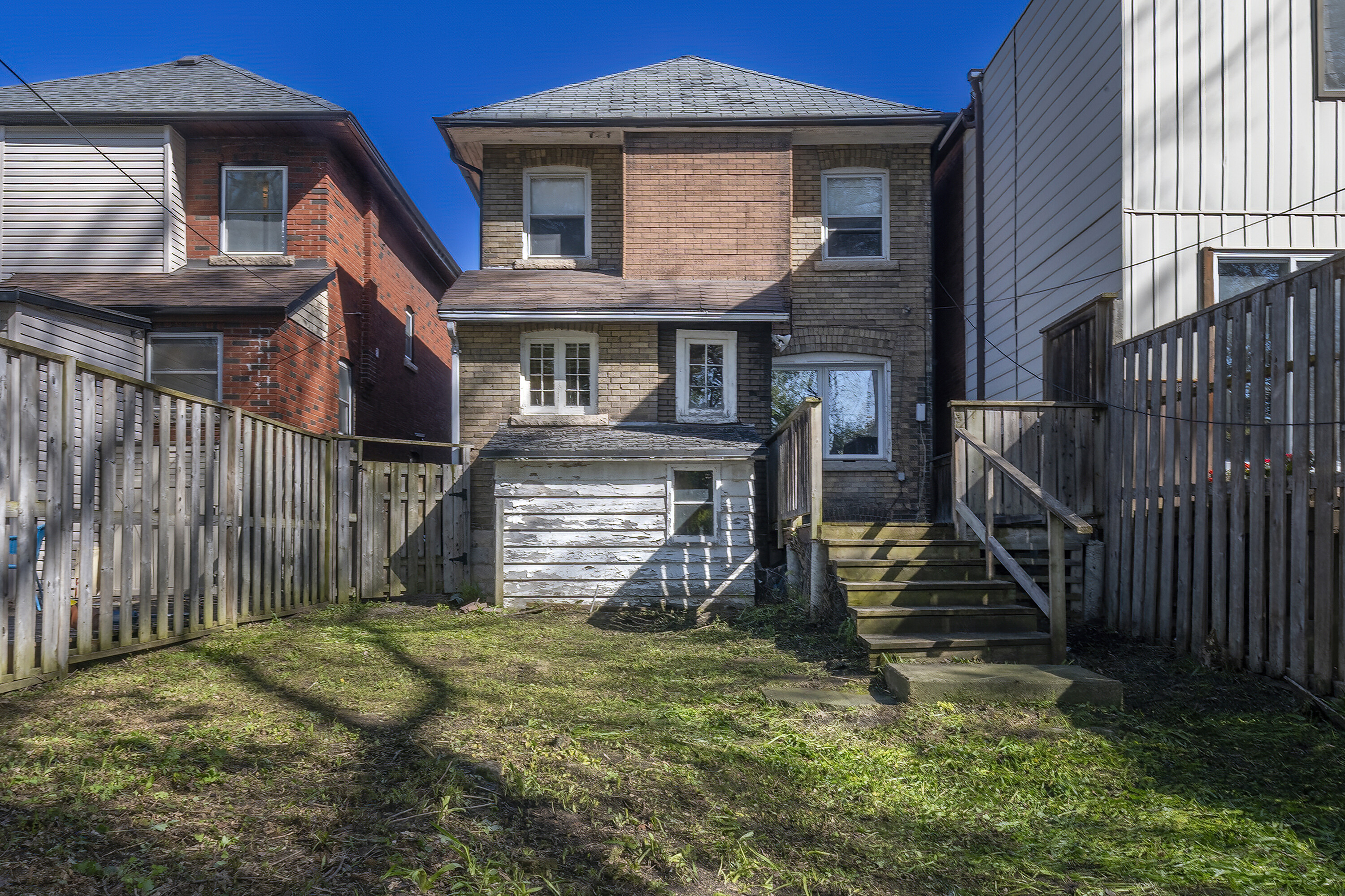 275 St Clements Ave