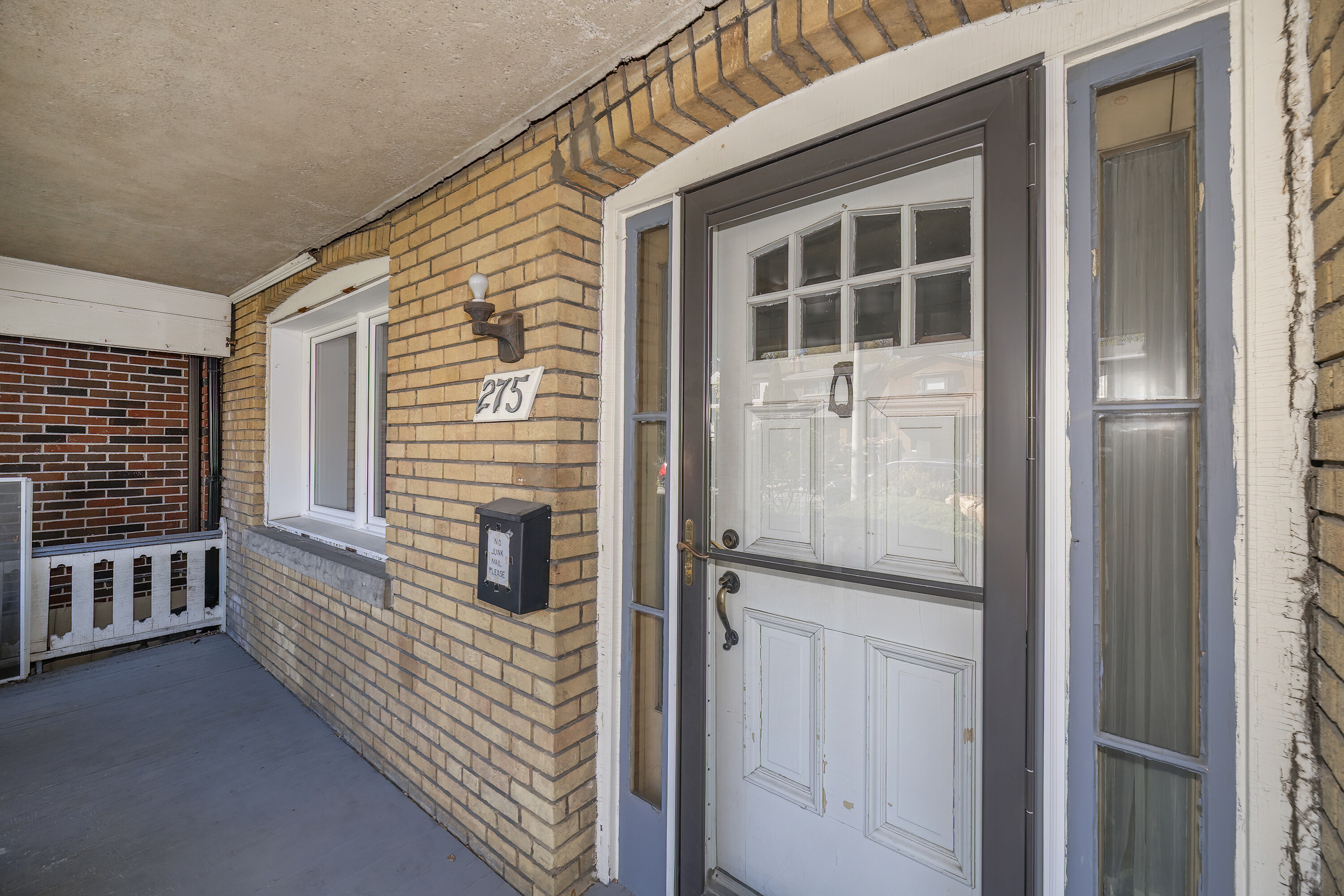 275 St Clements Ave