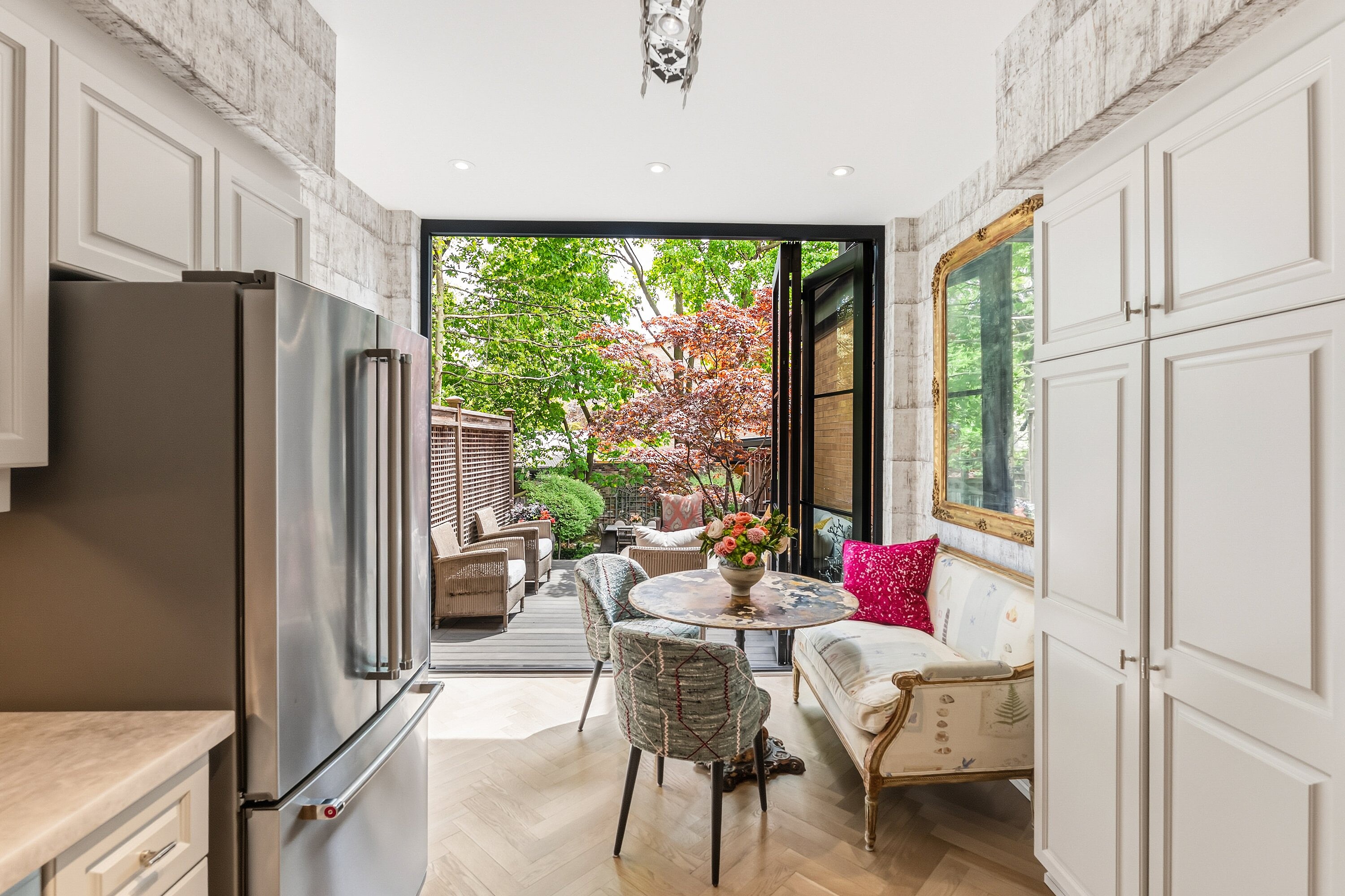 103 Summerhill Ave