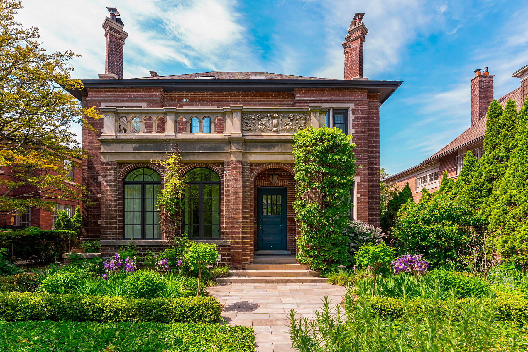 10 Mckenzie Ave