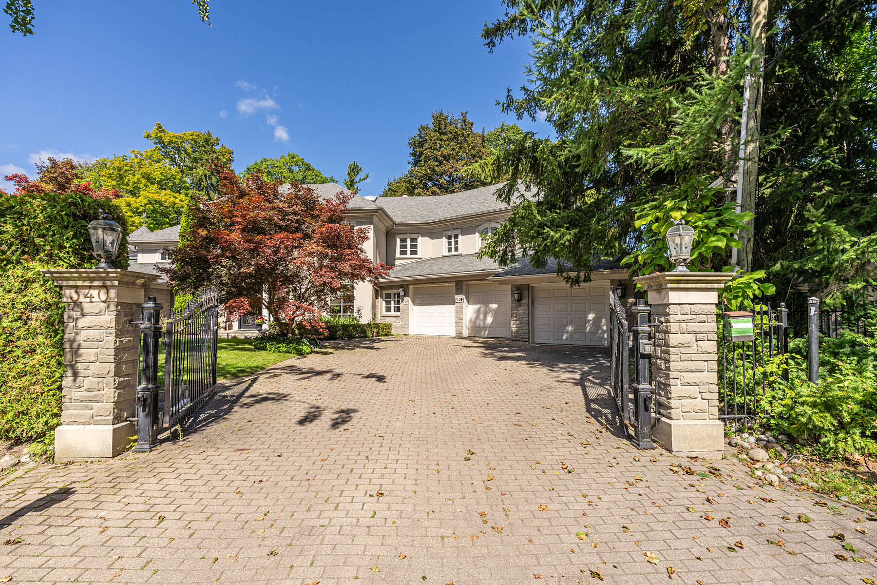 340 Riverview Dr