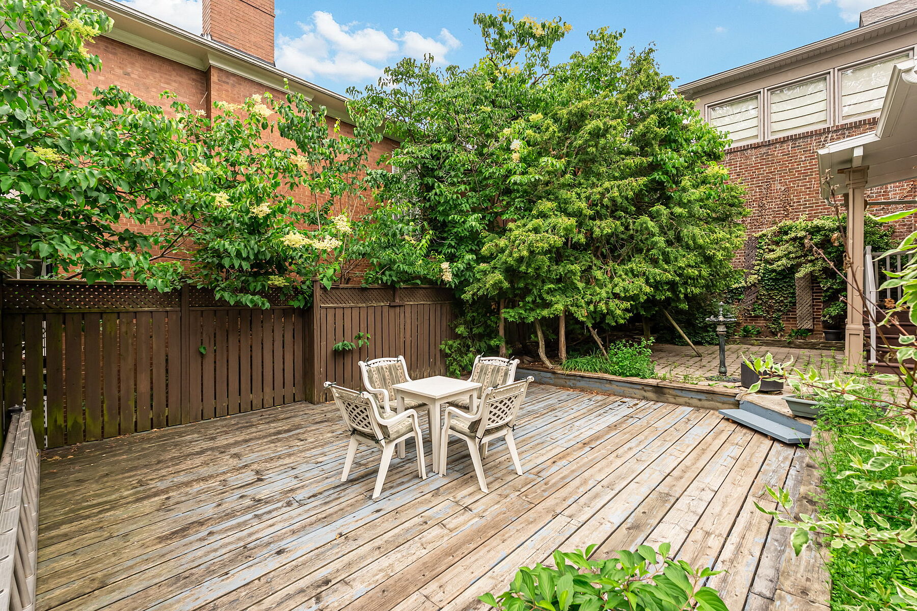 66 Inglewood Dr