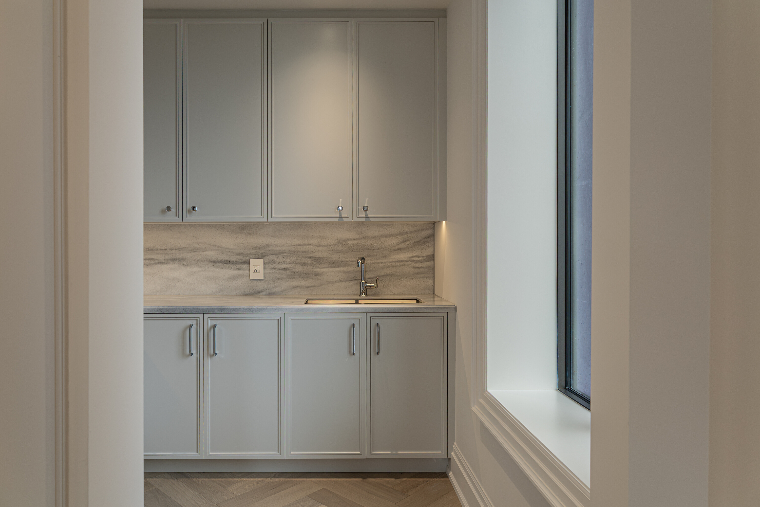 89 Avenue Rd  1102