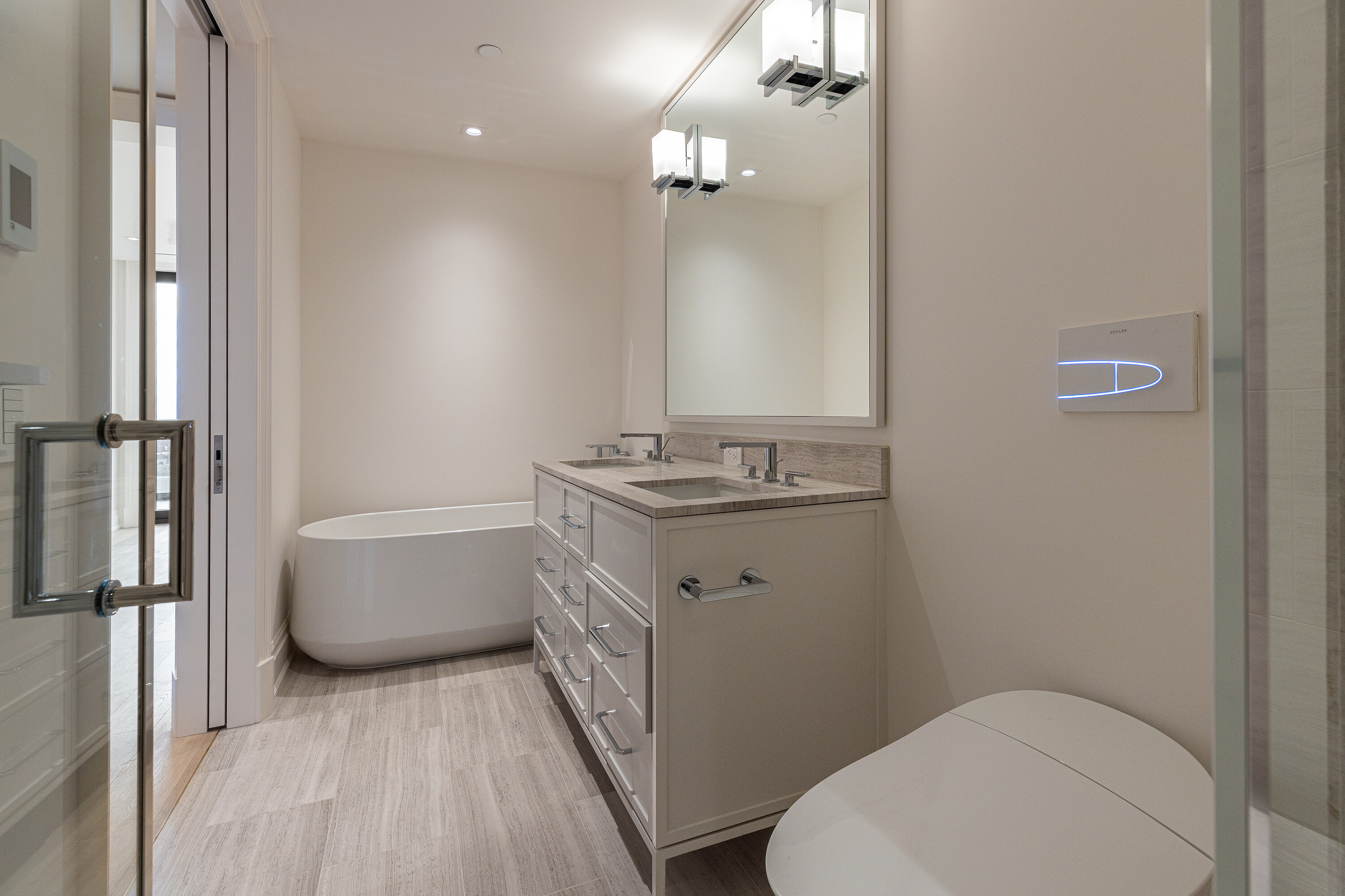 89 Avenue Rd  1102