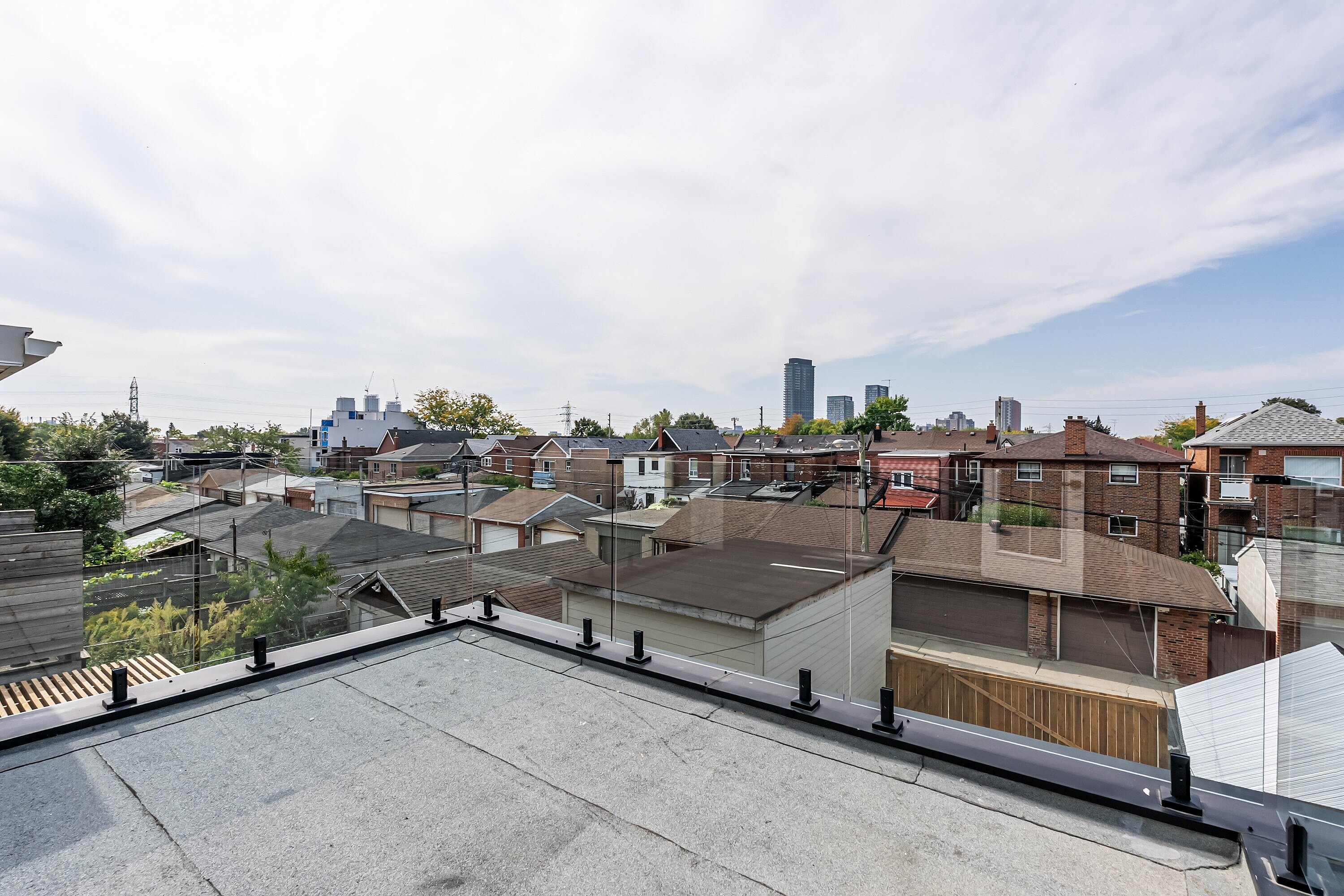 566 Delaware Ave N