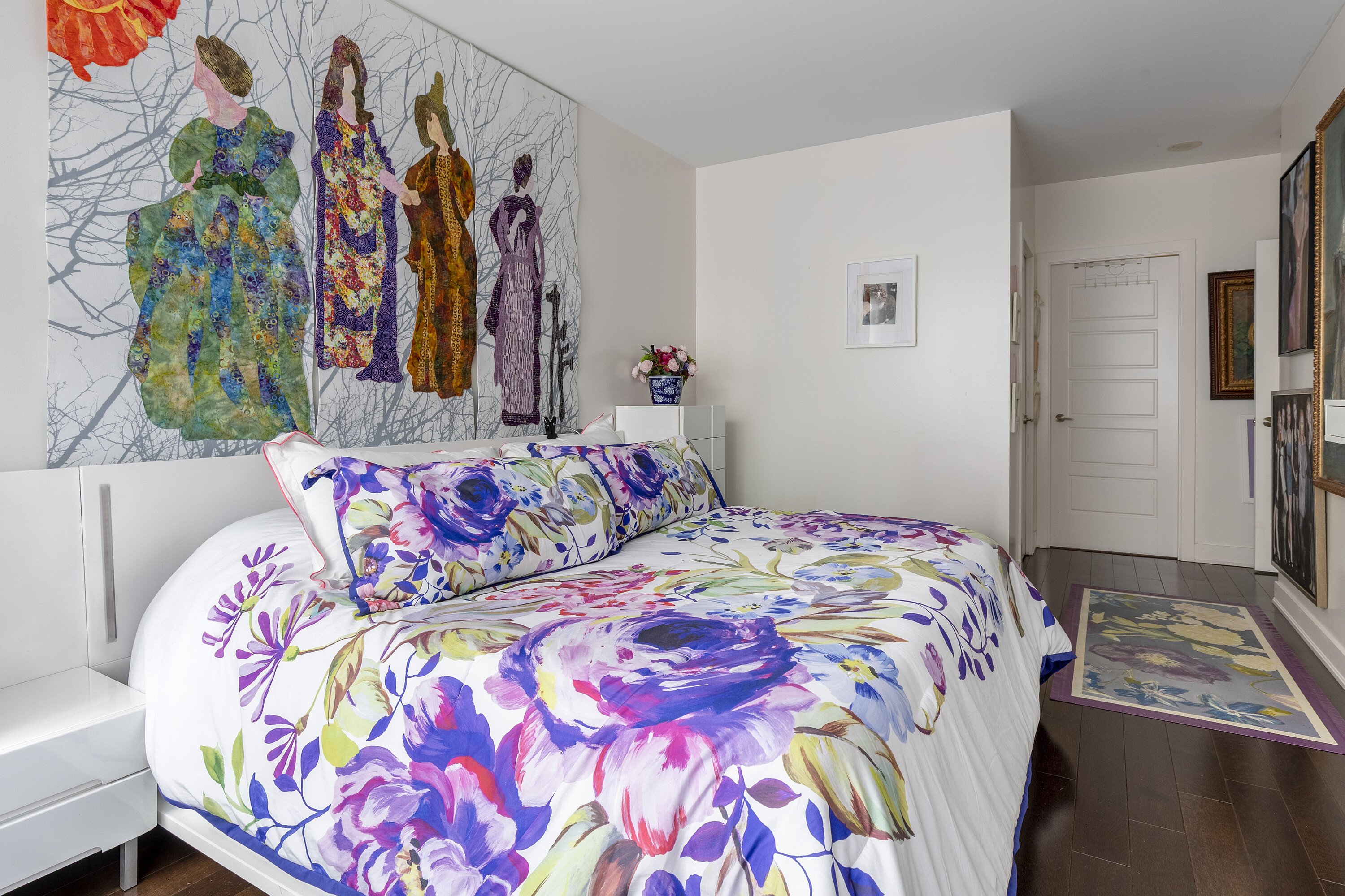 28 Linden St  402