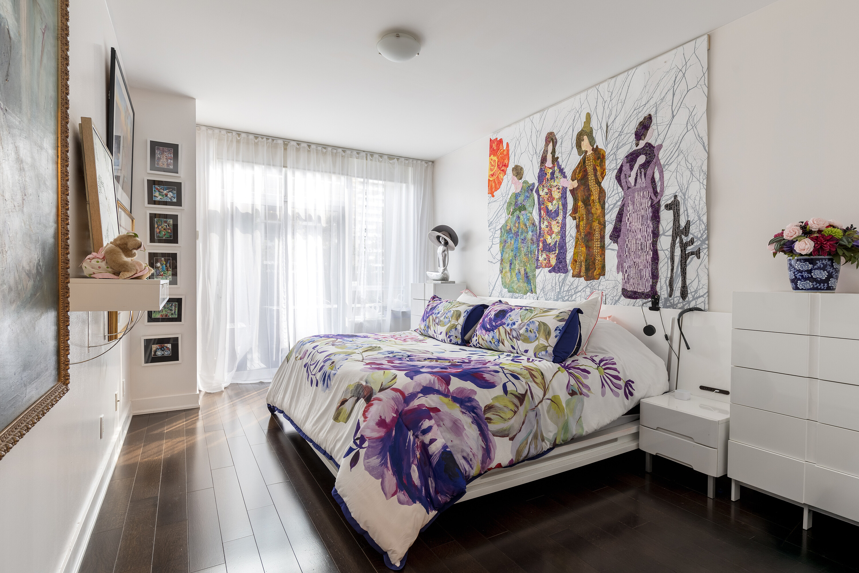 28 Linden St  402