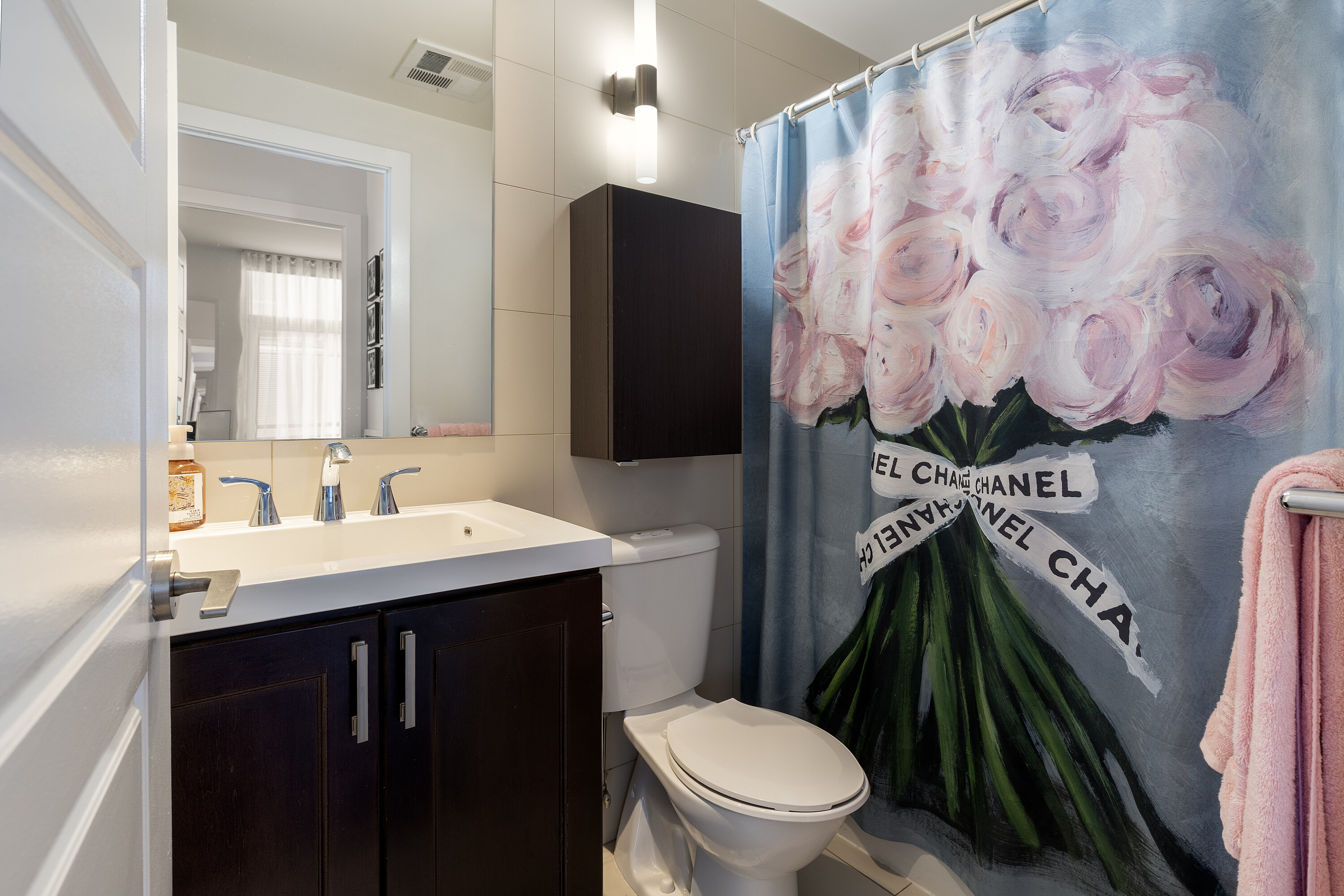 28 Linden St  402