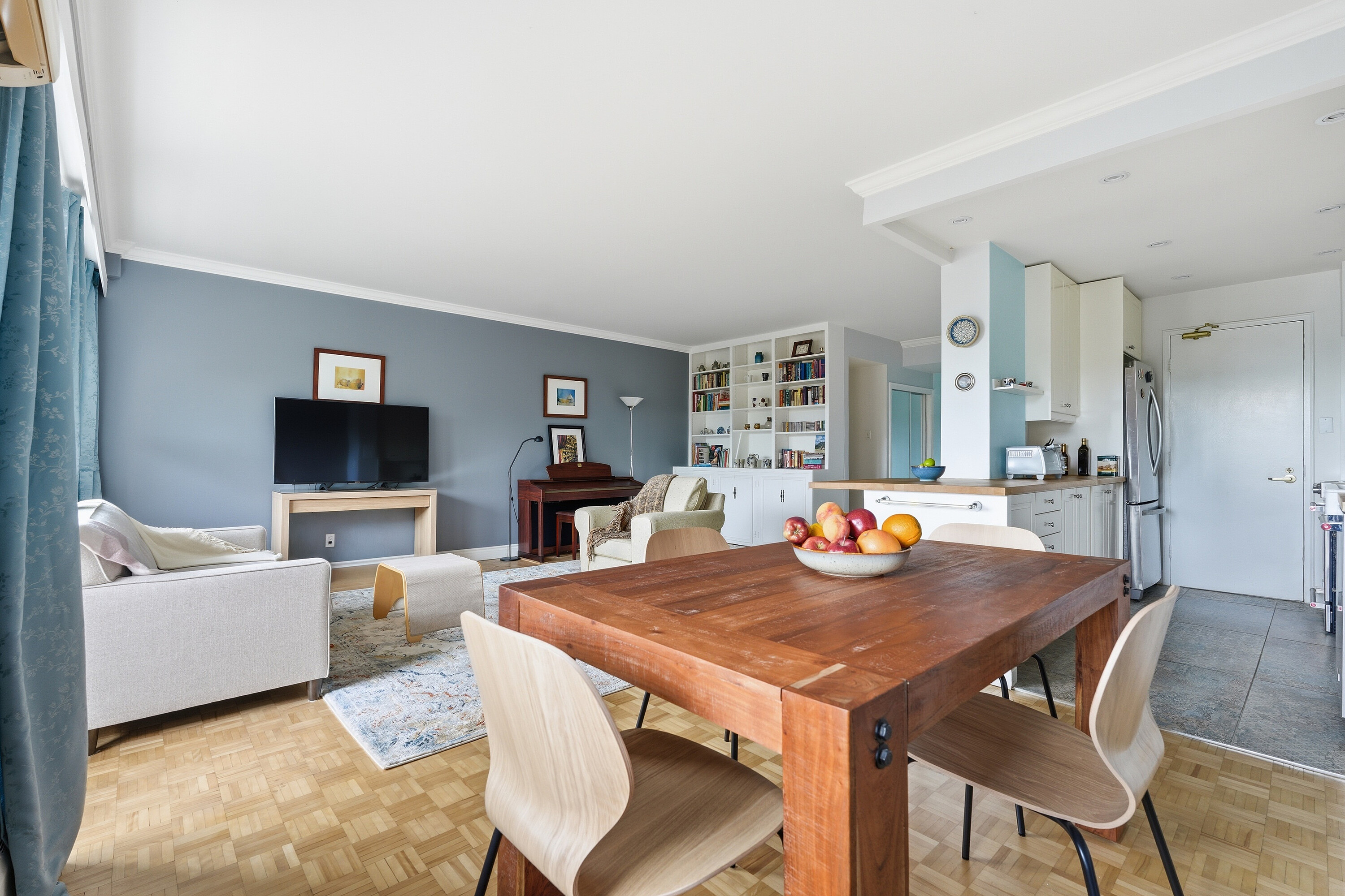 21 Dale Ave  947