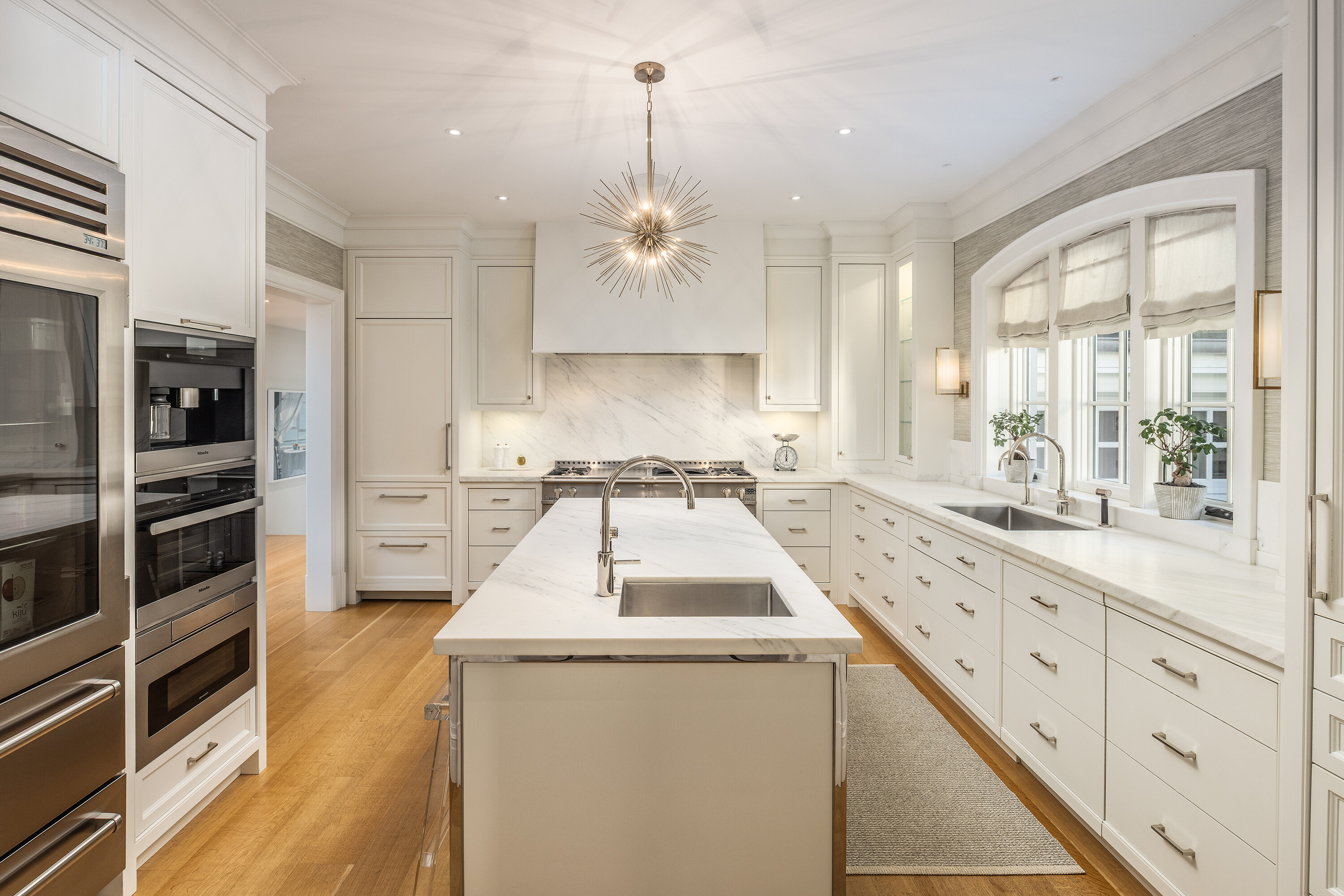 266 Douglas Dr
