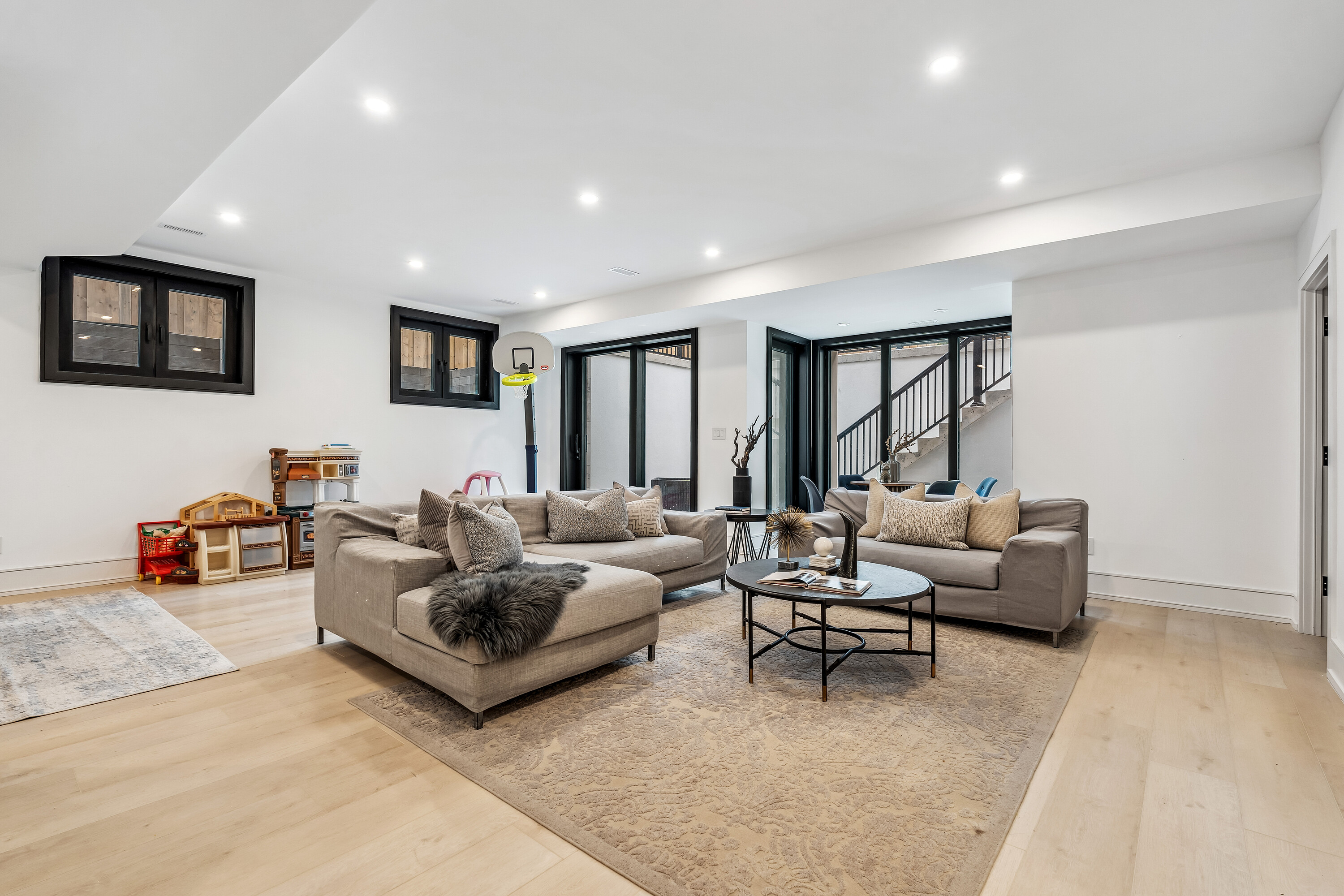 159 Cortleigh Blvd