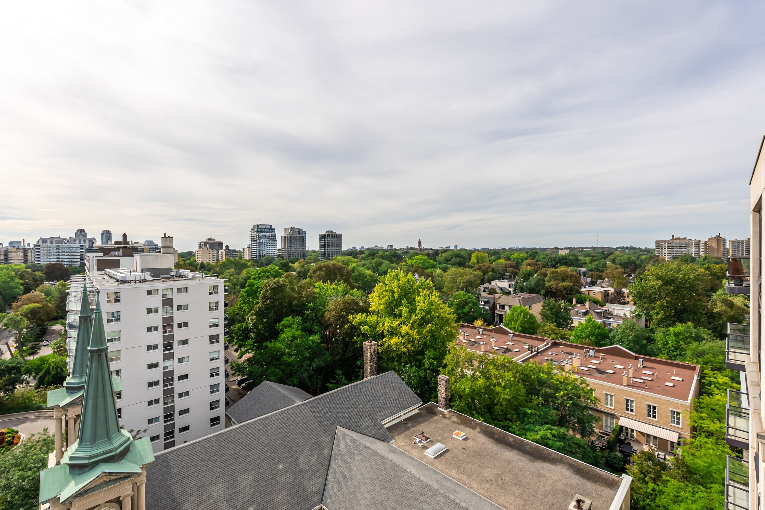 10 Delisle Ave  1106