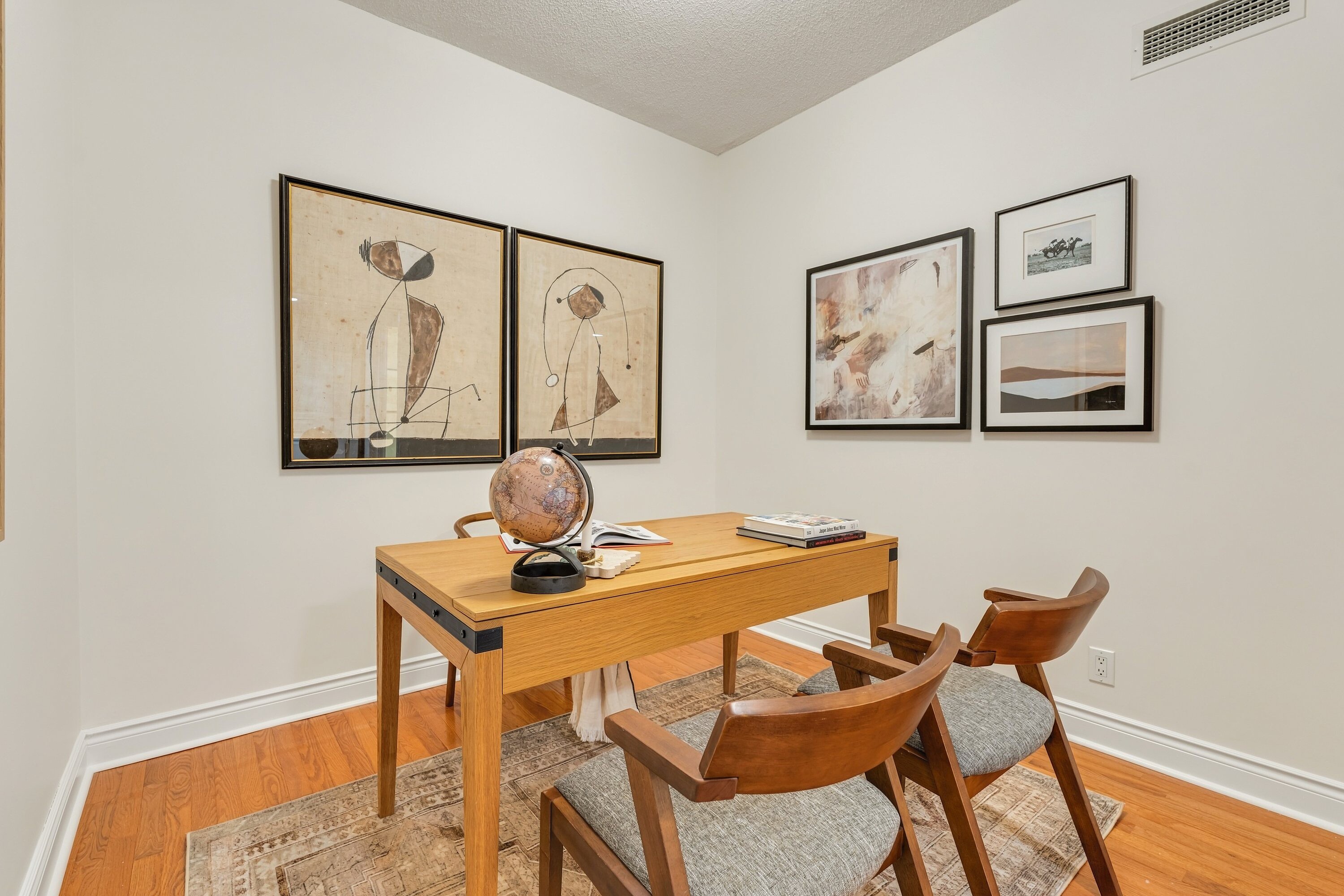 10 Delisle Ave  1106