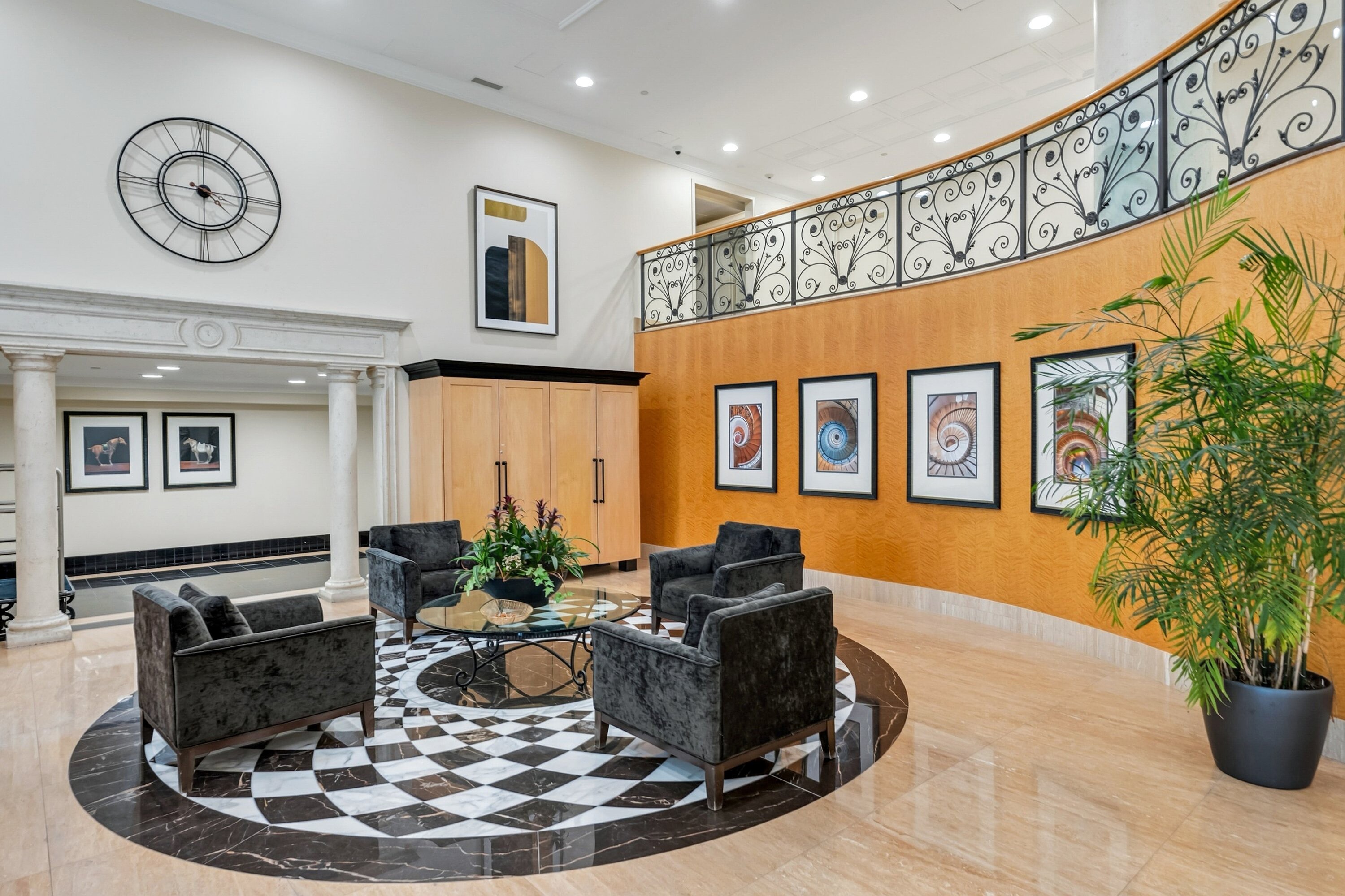 10 Delisle Ave  1106