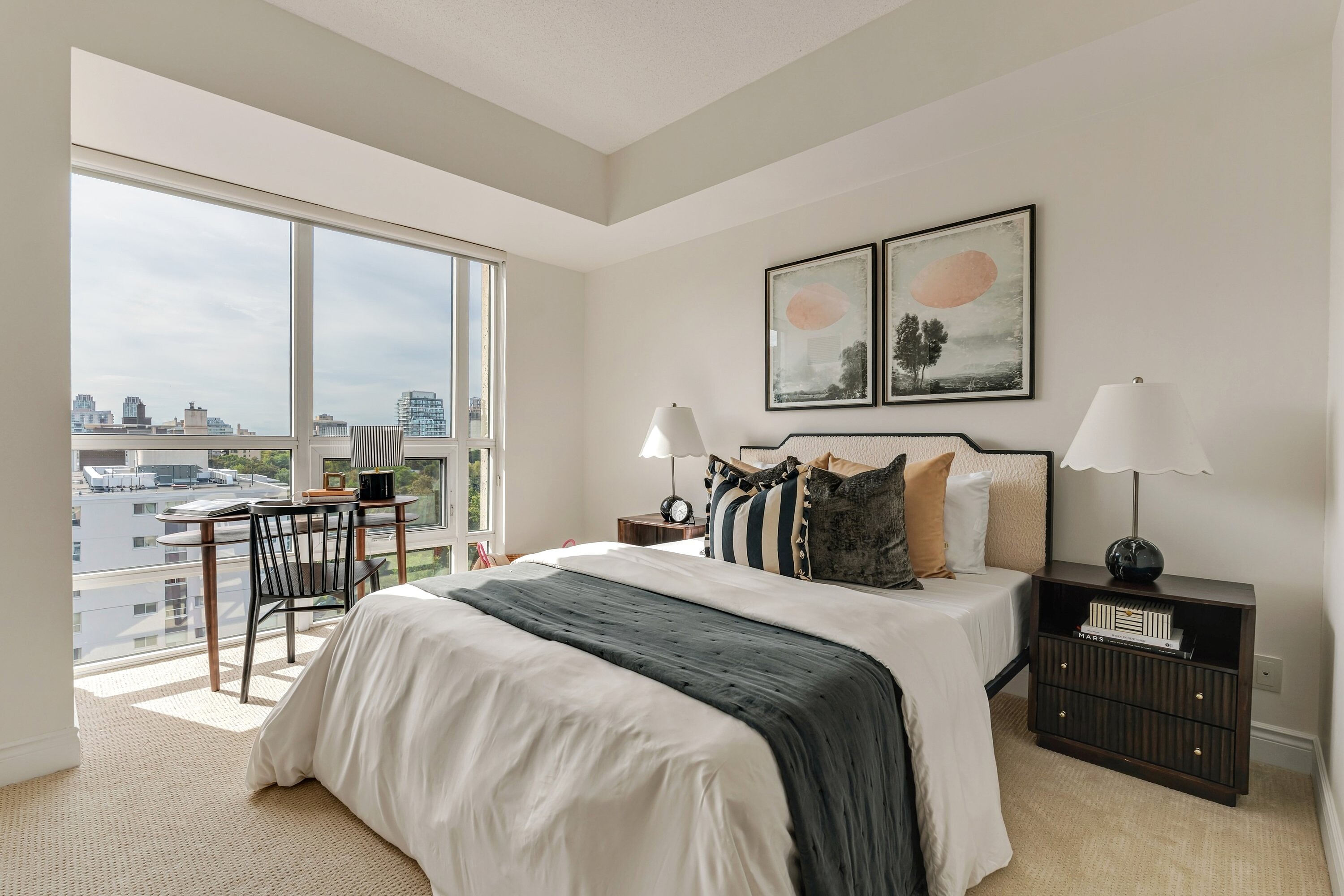 10 Delisle Ave  1106