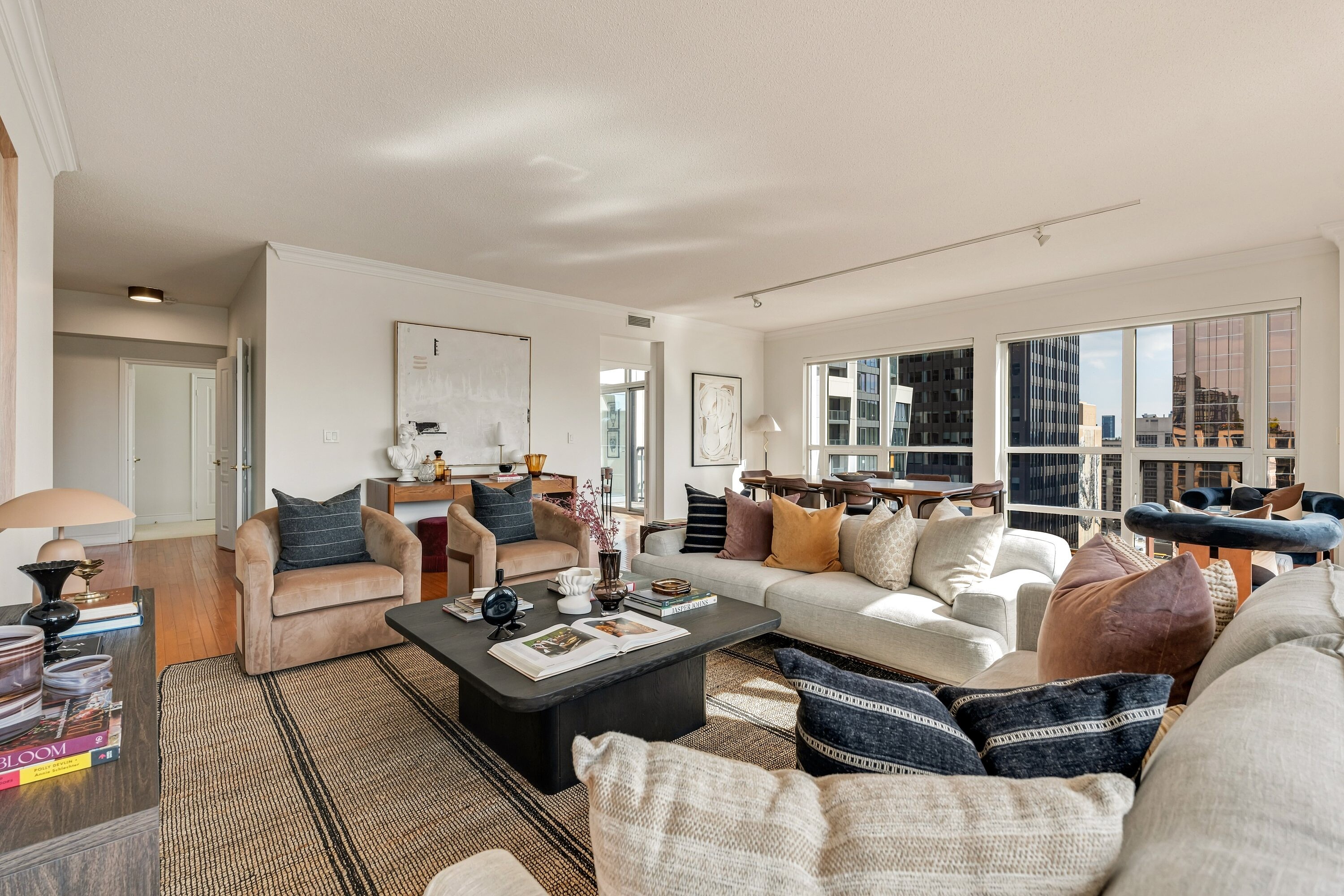 10 Delisle Ave  1106