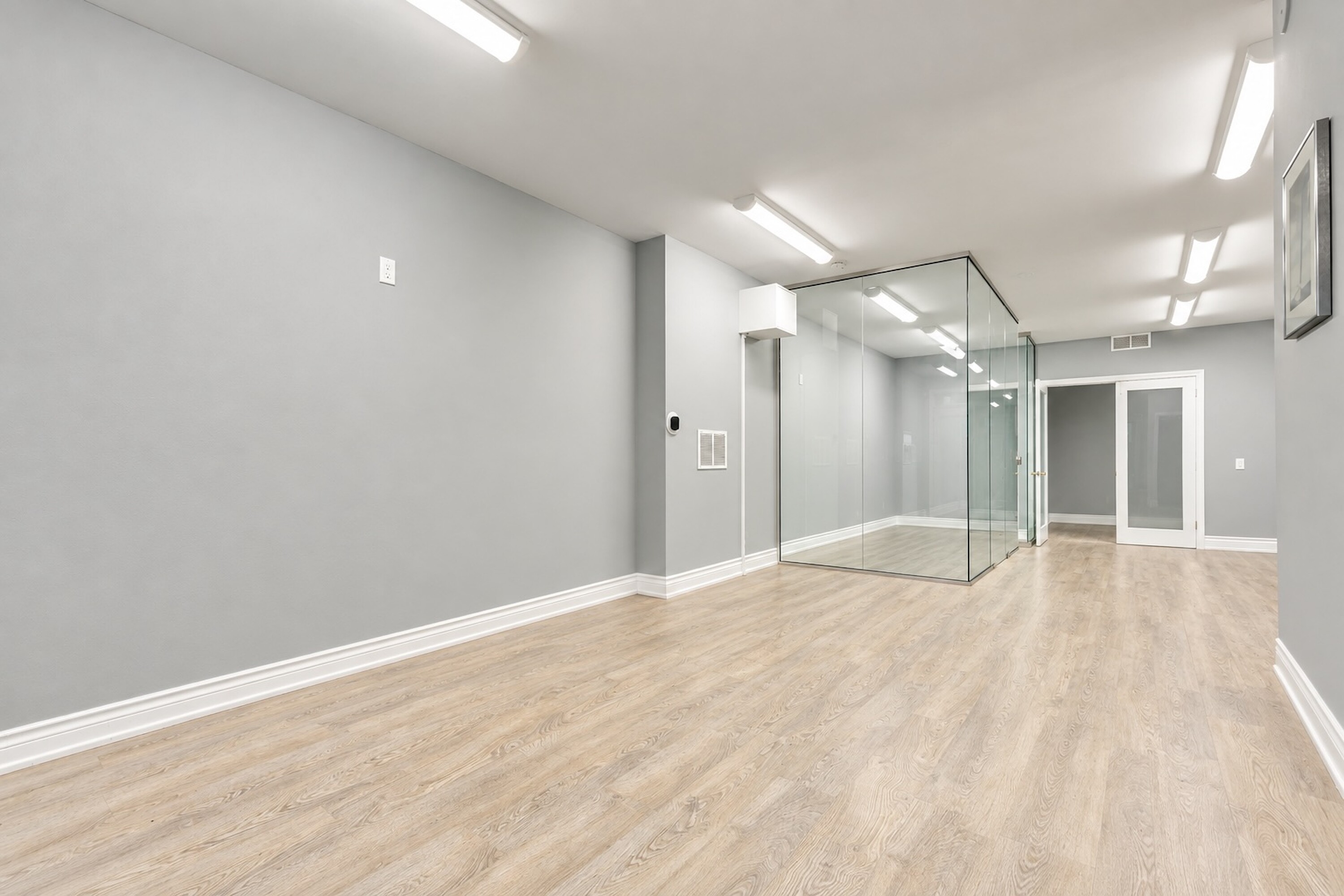 465 King St E  17 & 18