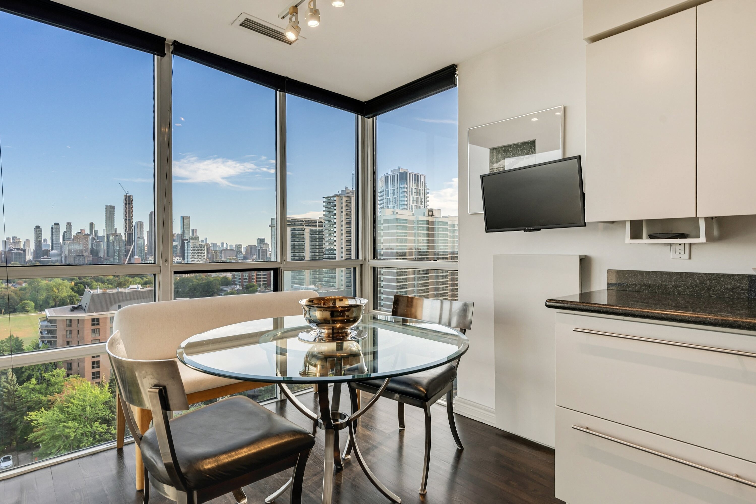 38 Avoca Ave  PH3