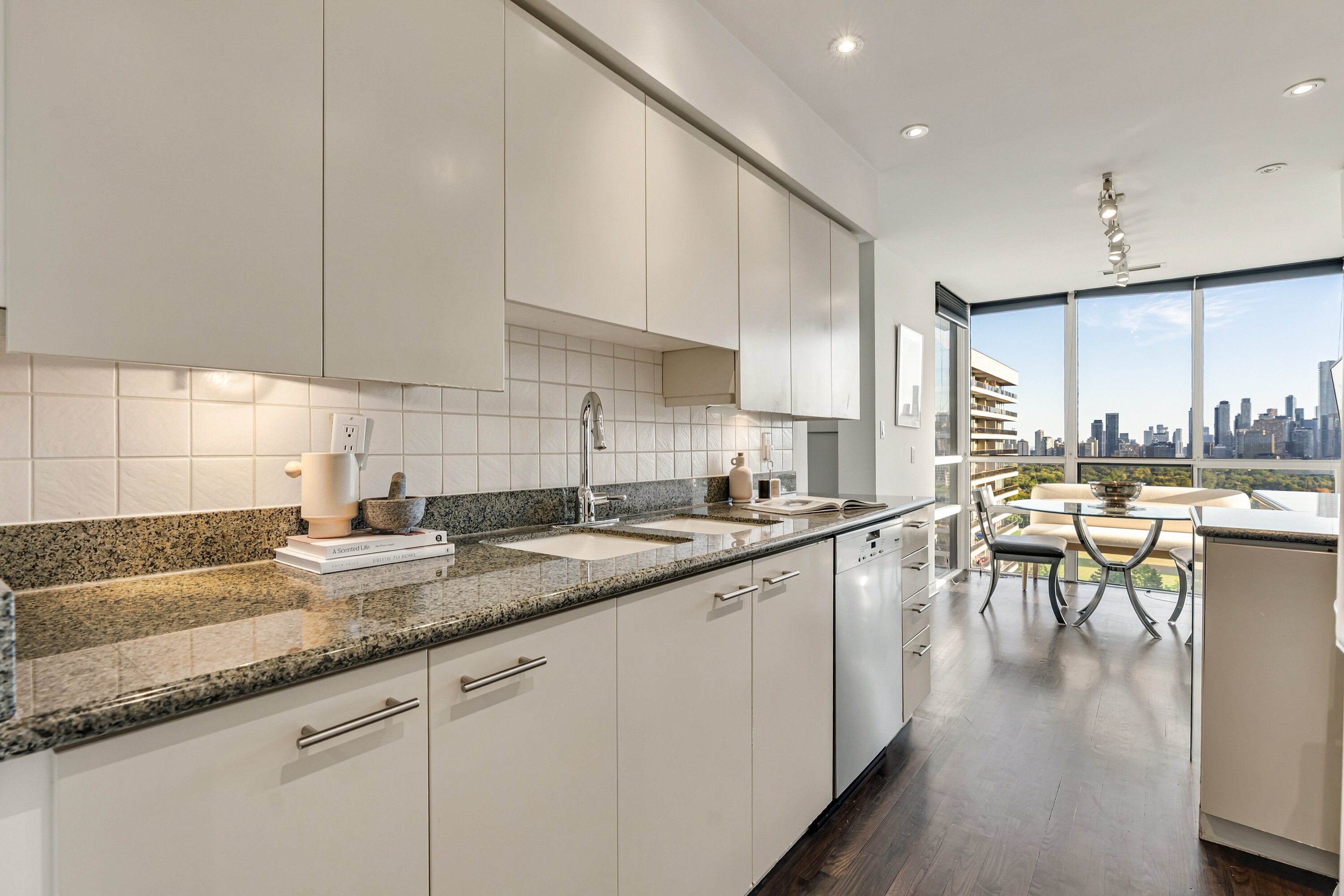 38 Avoca Ave  PH3