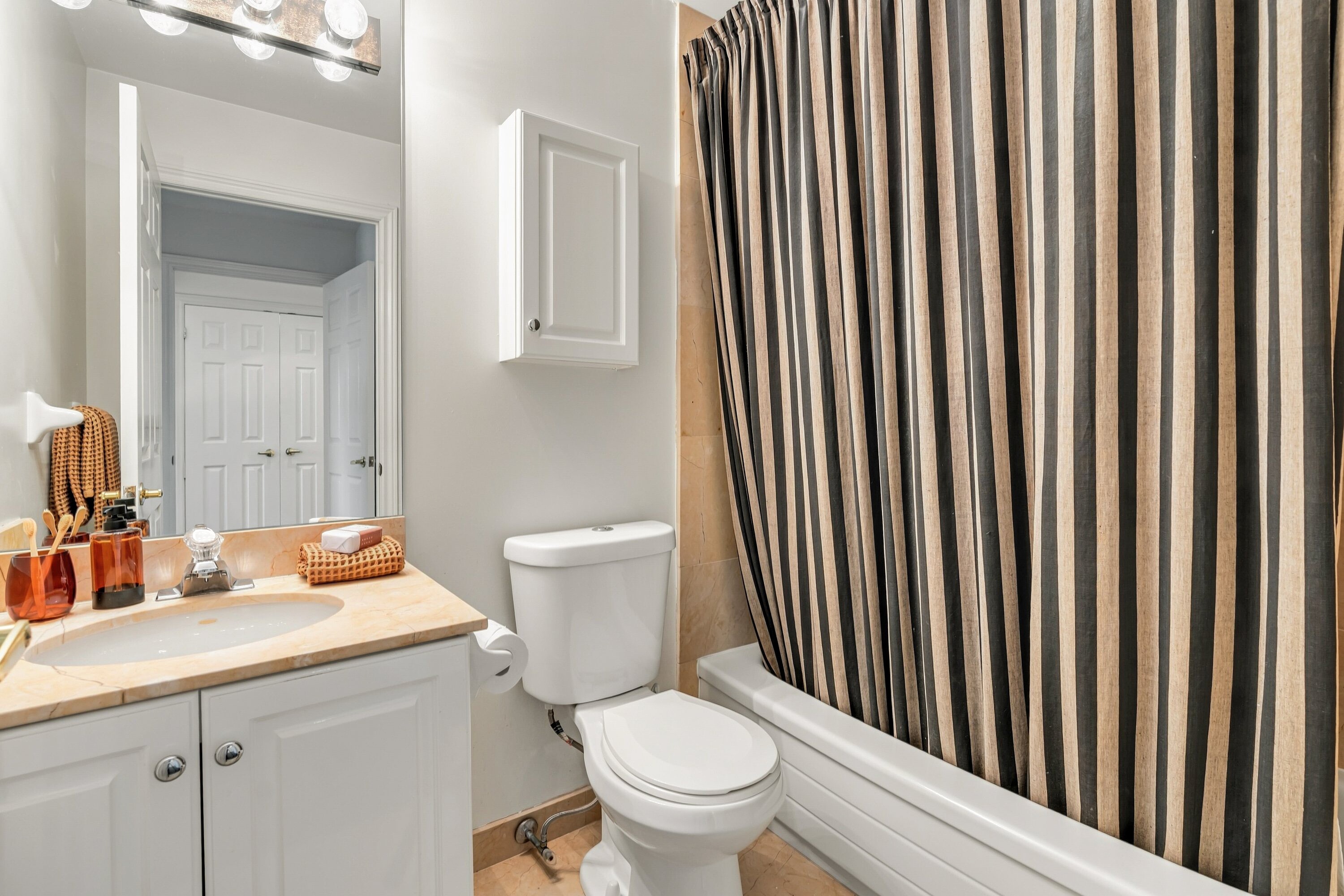 38 Avoca Ave  PH3