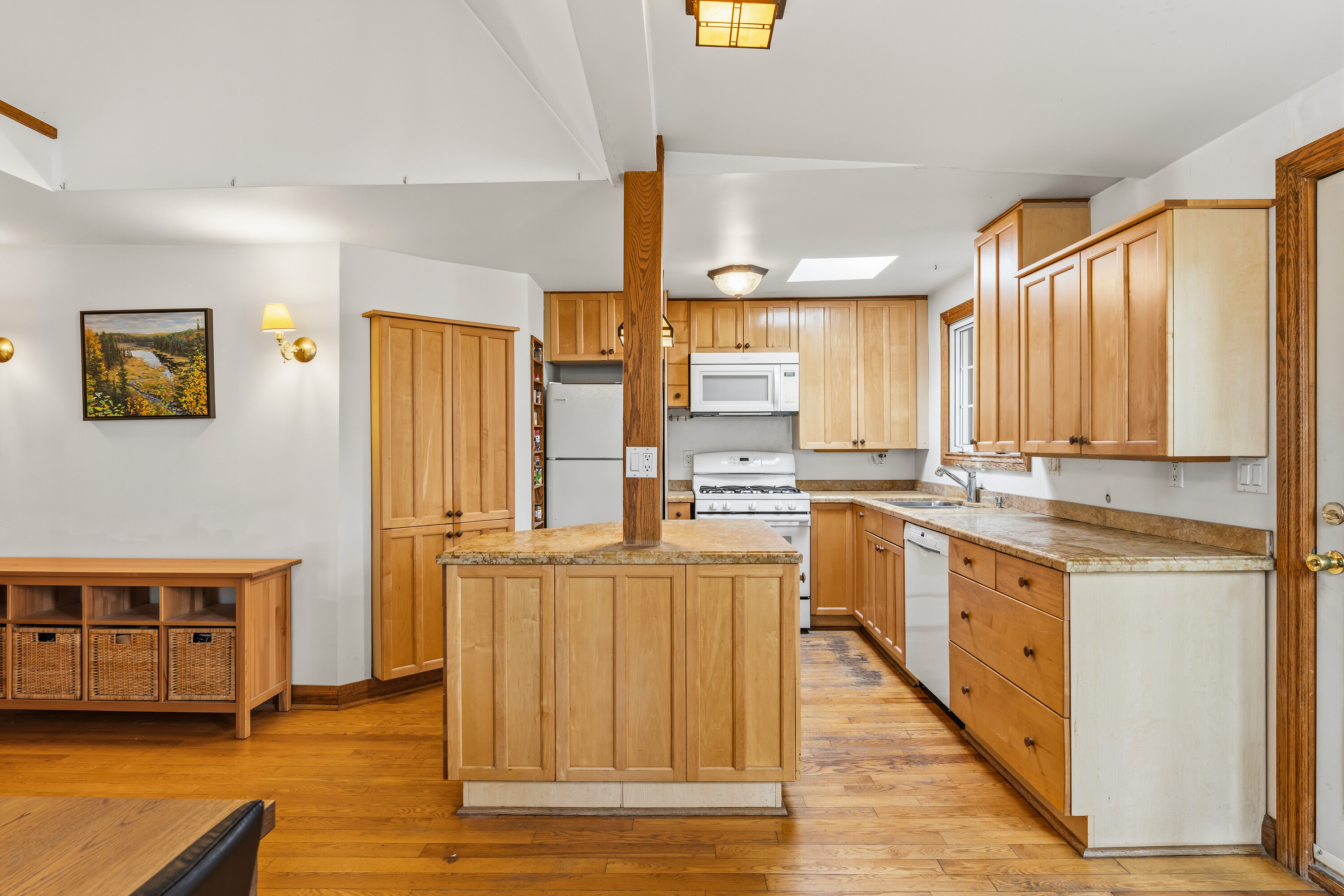 50 Glen Elm Ave