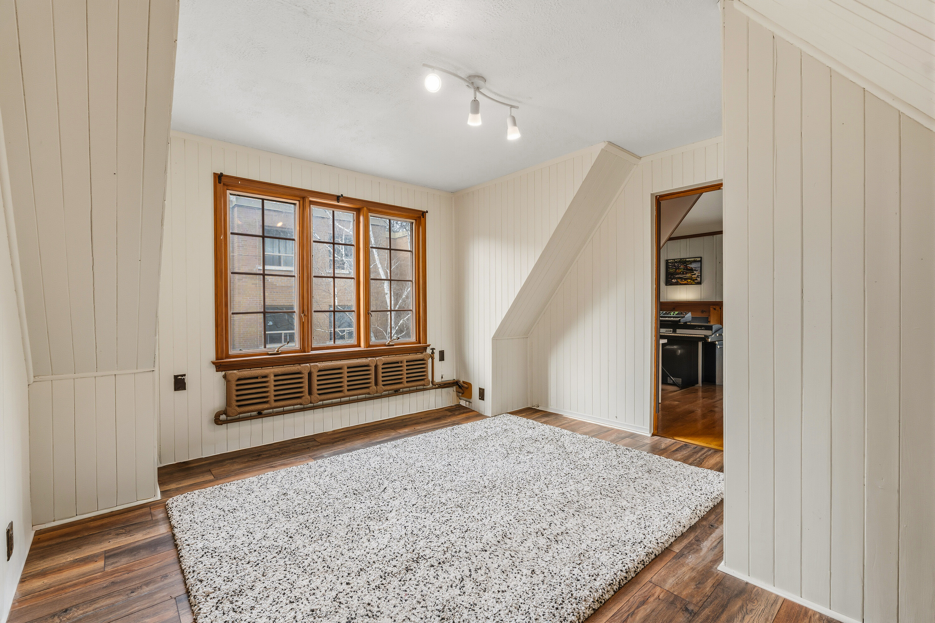 50 Glen Elm Ave