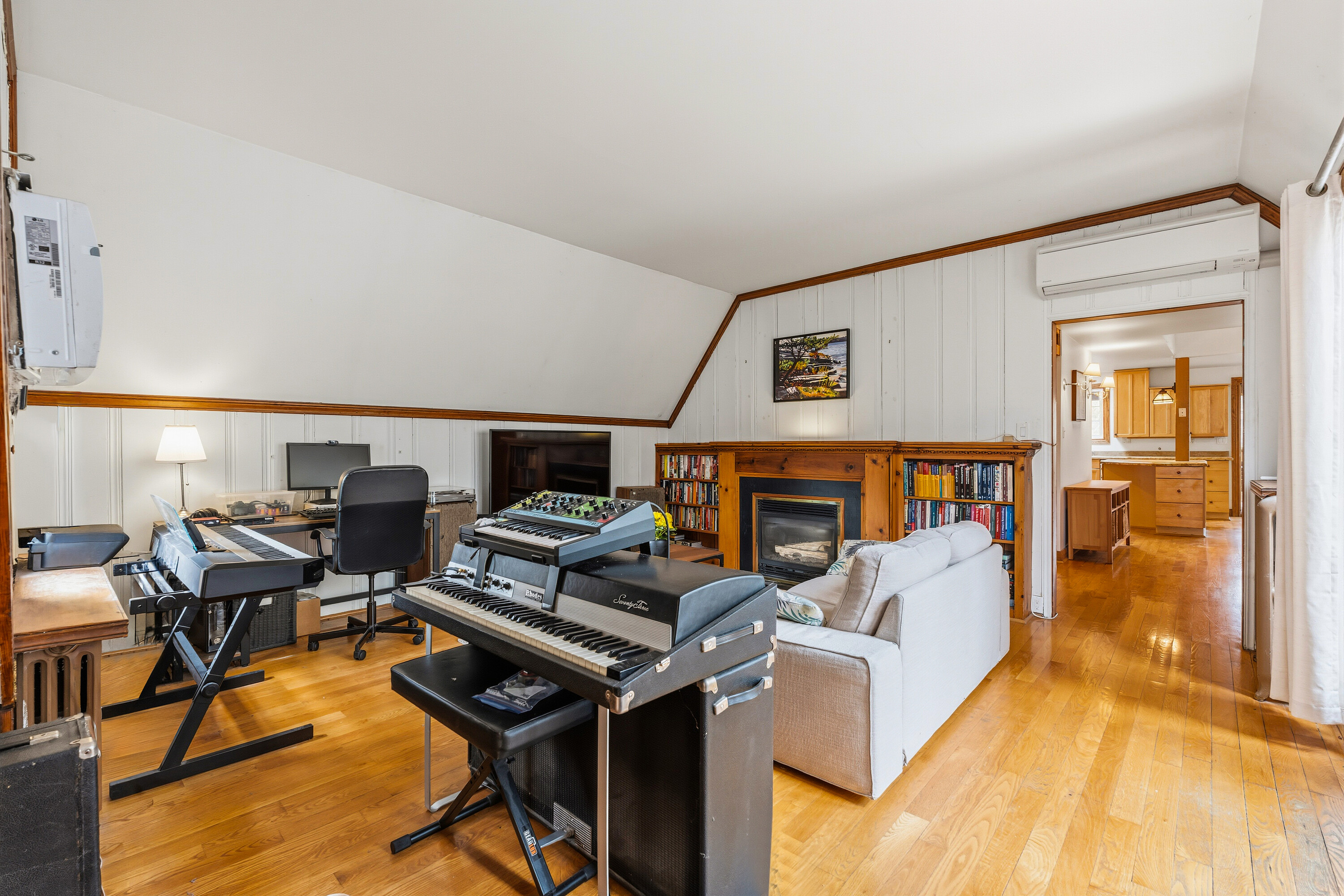 50 Glen Elm Ave