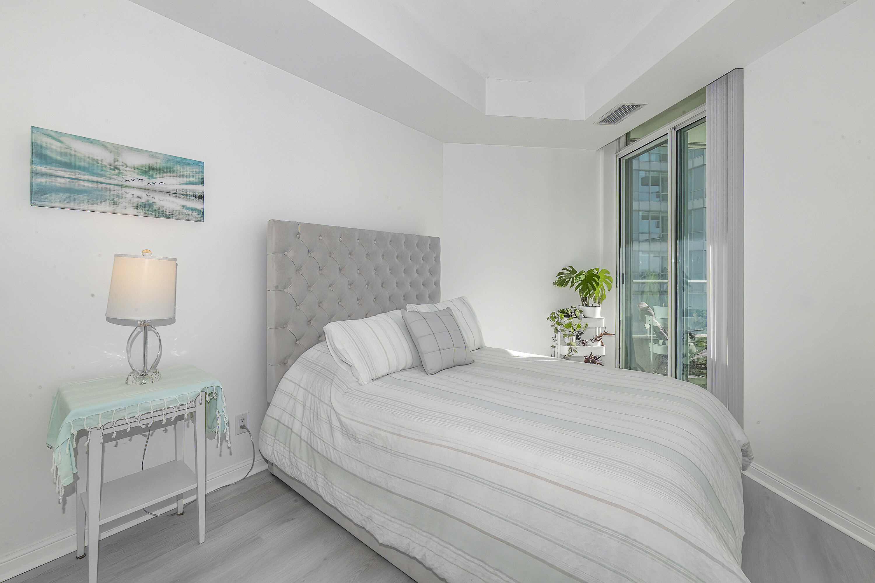 230 Queens Quay W  1815