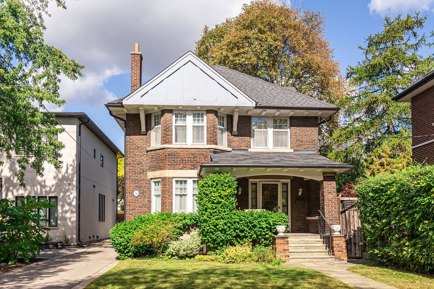 38 Chaplin Cres