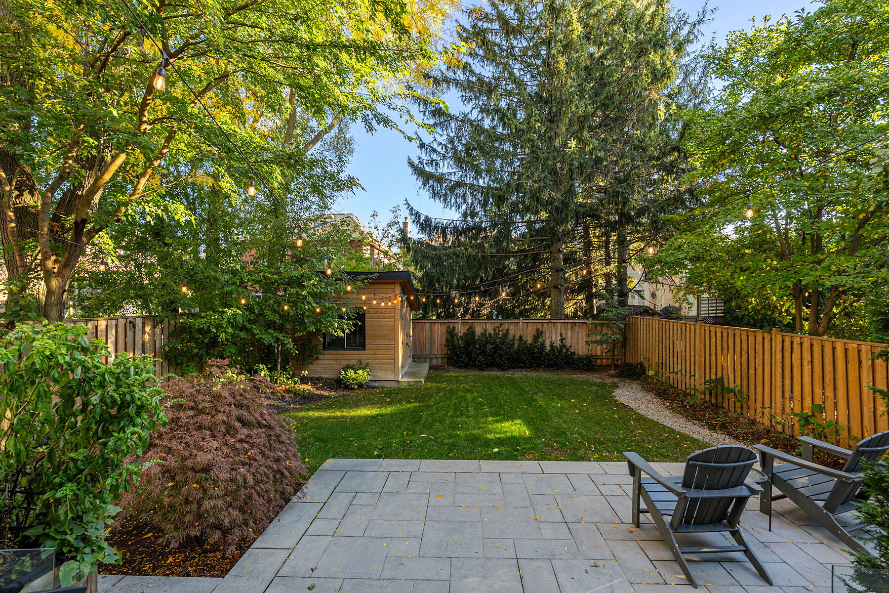 27 Bannockburn Ave