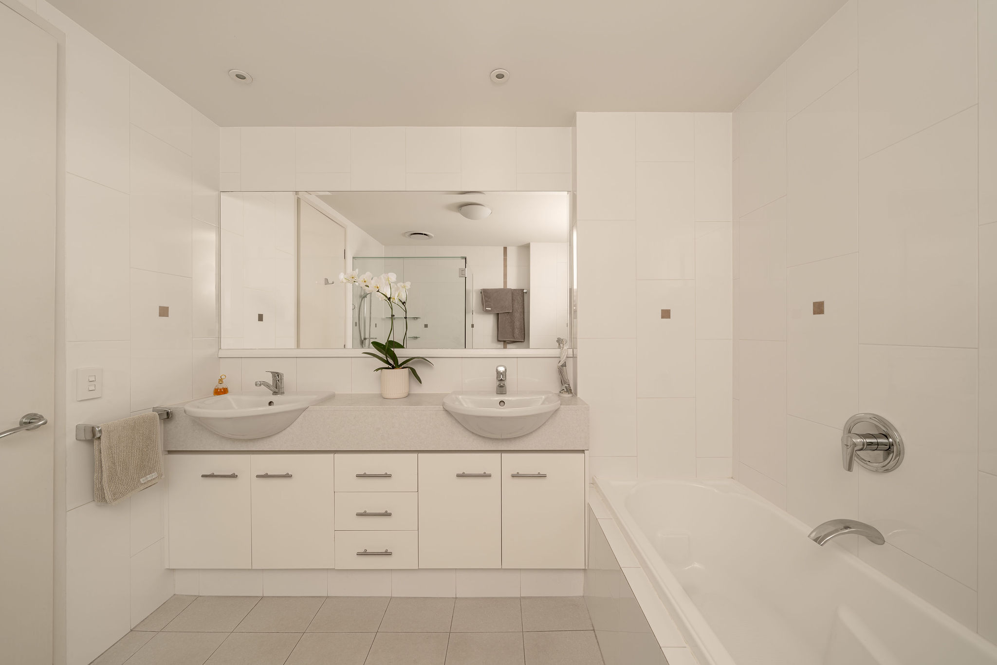 1003/241 Wellington Road East Brisbane