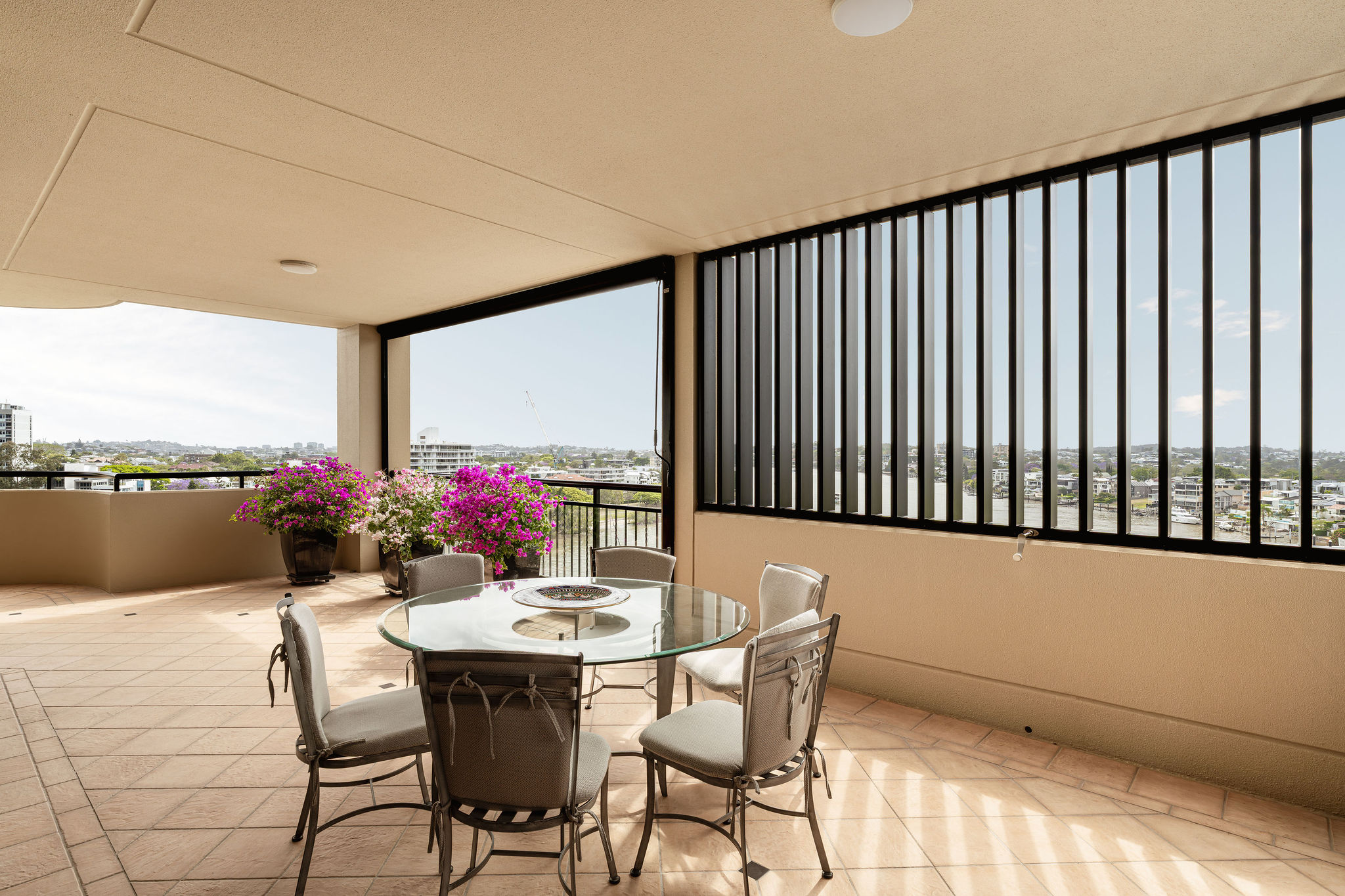 1003/241 Wellington Road East Brisbane