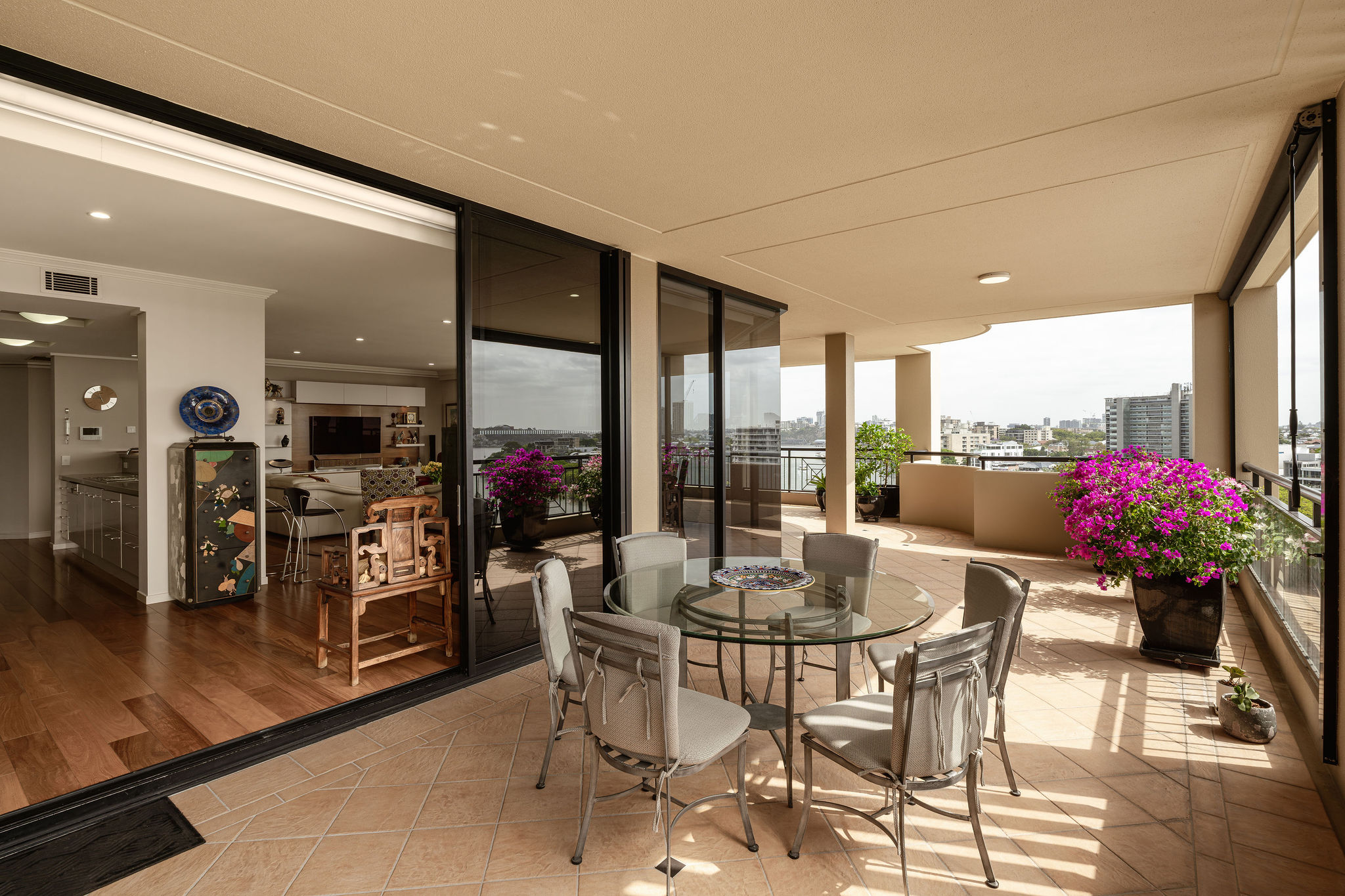 1003/241 Wellington Road East Brisbane