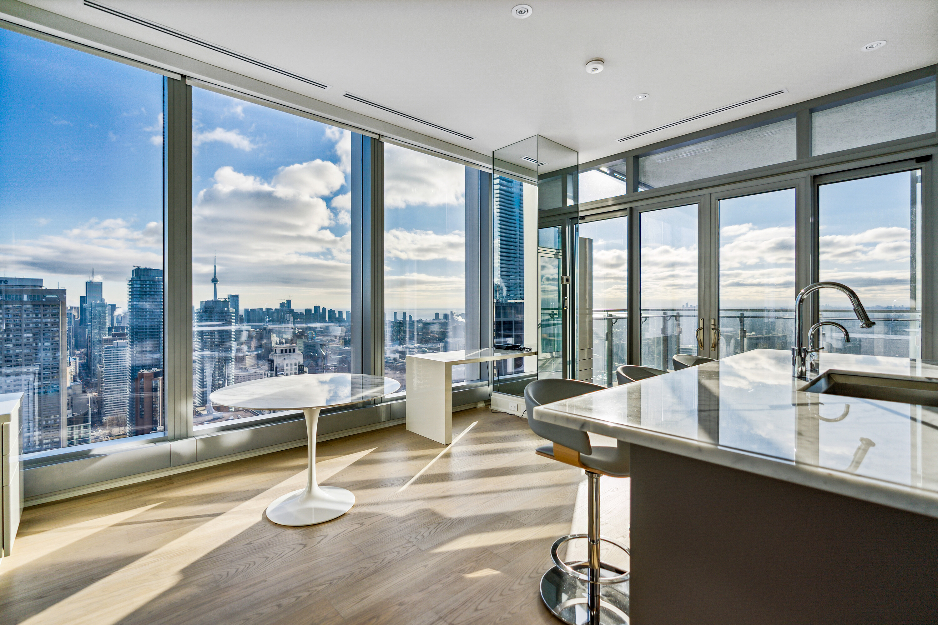 50 Yorkville Ave #4303
