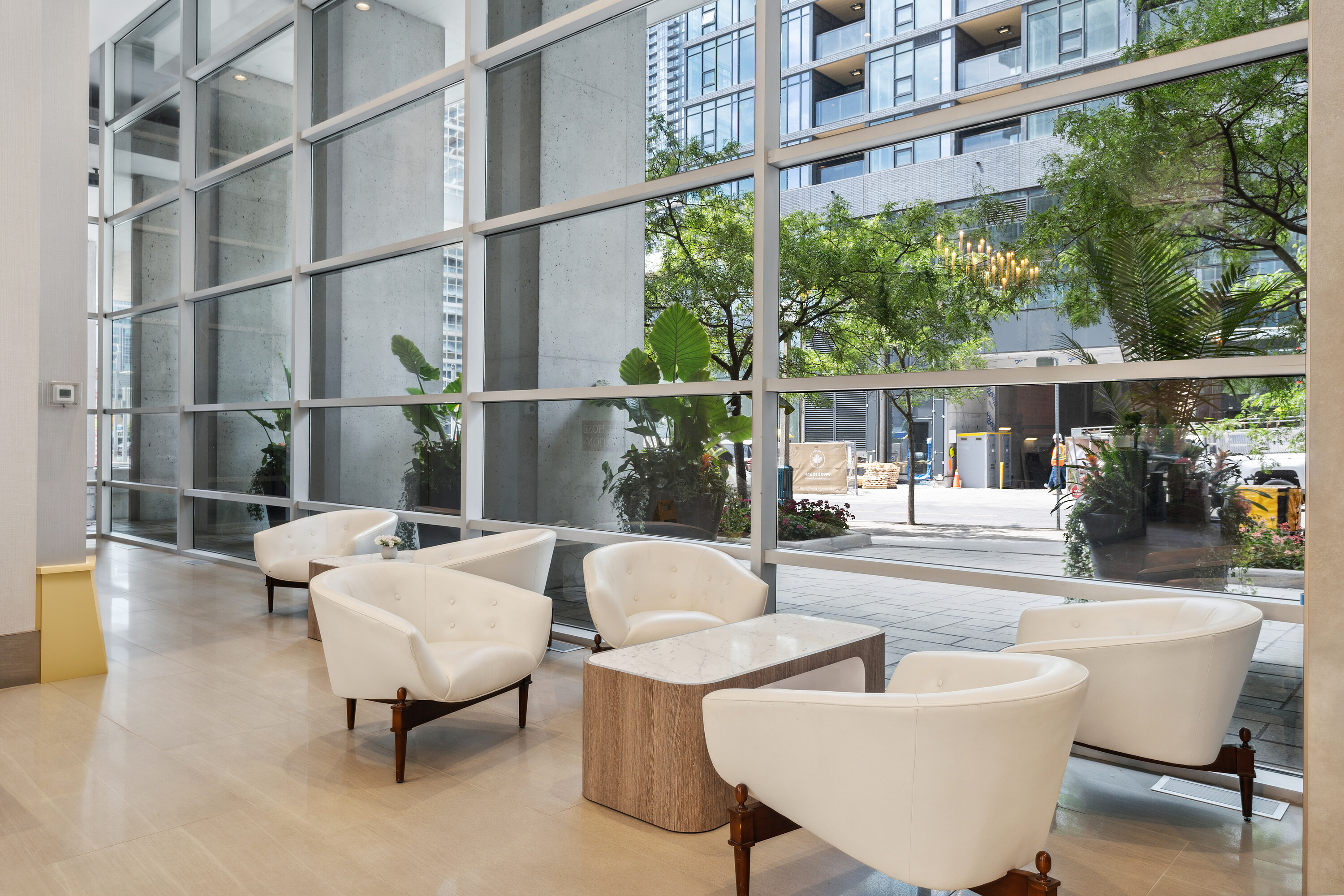 81 Navy Wharf Crt #1903