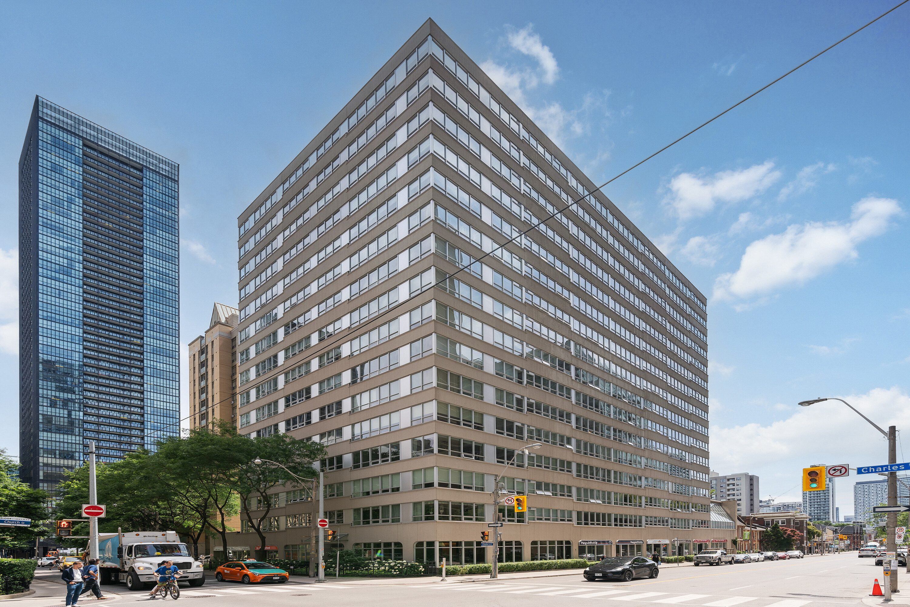 71 Charles St E #302