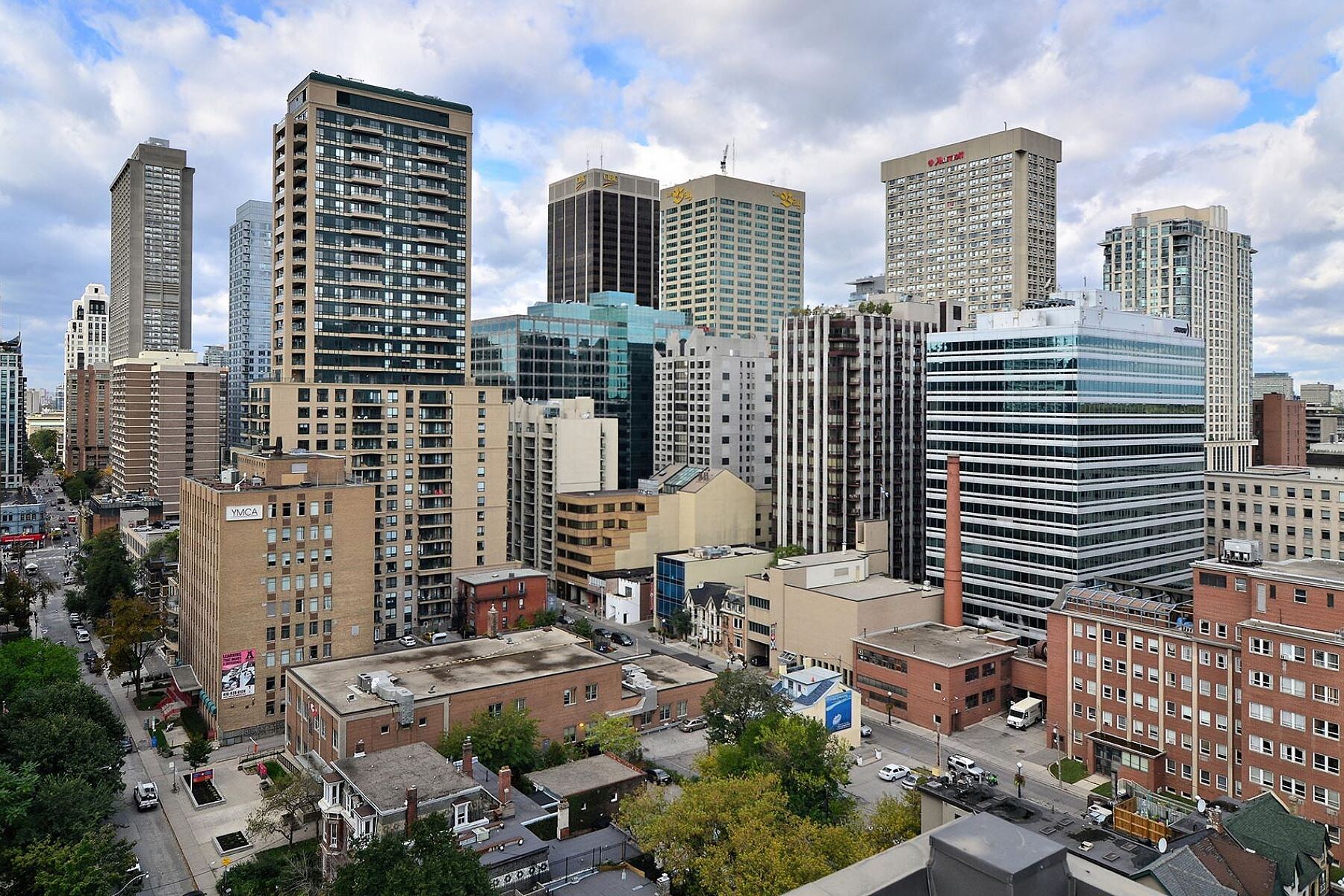 71 Charles St E #302