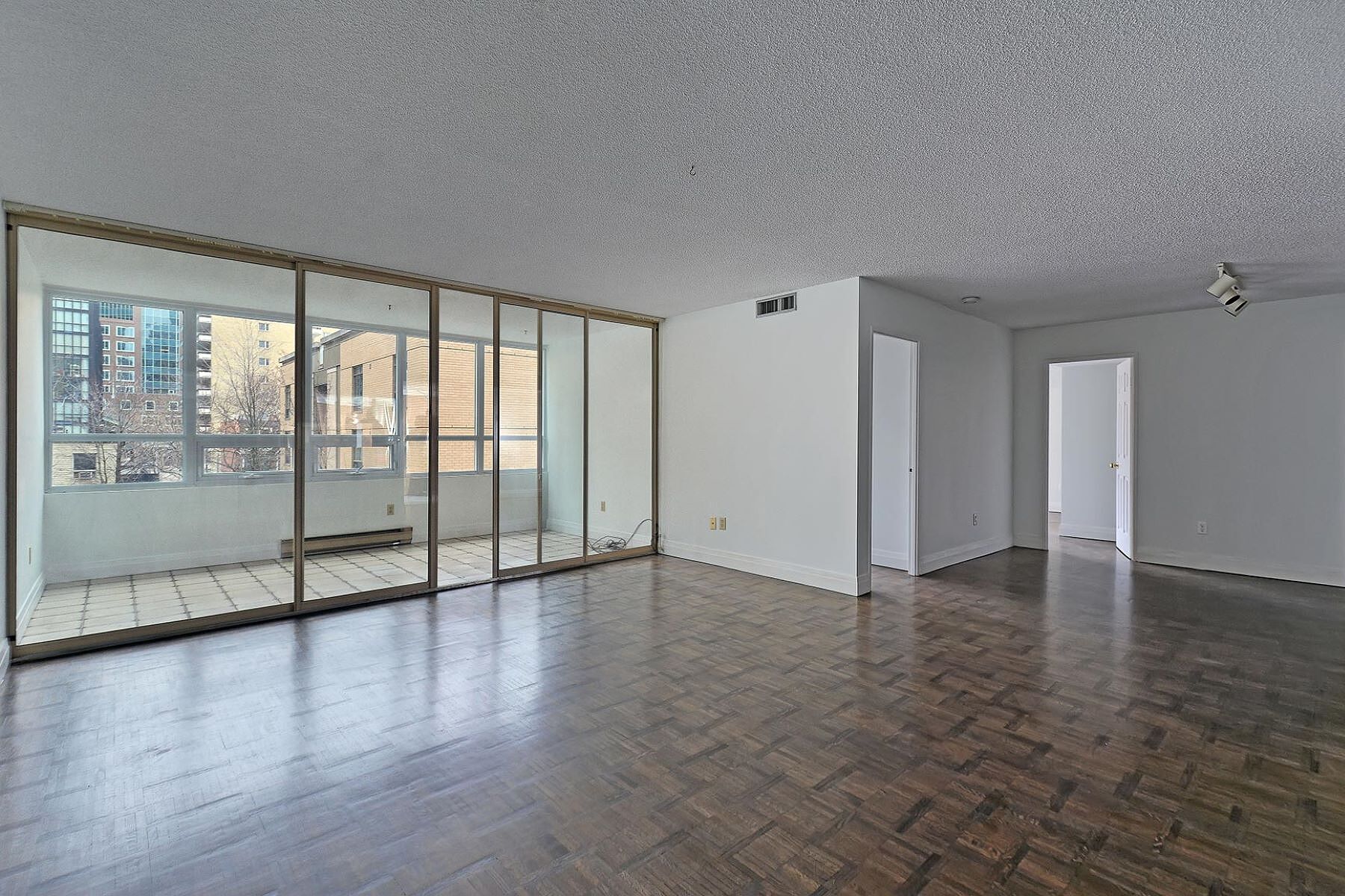 71 Charles St E #302