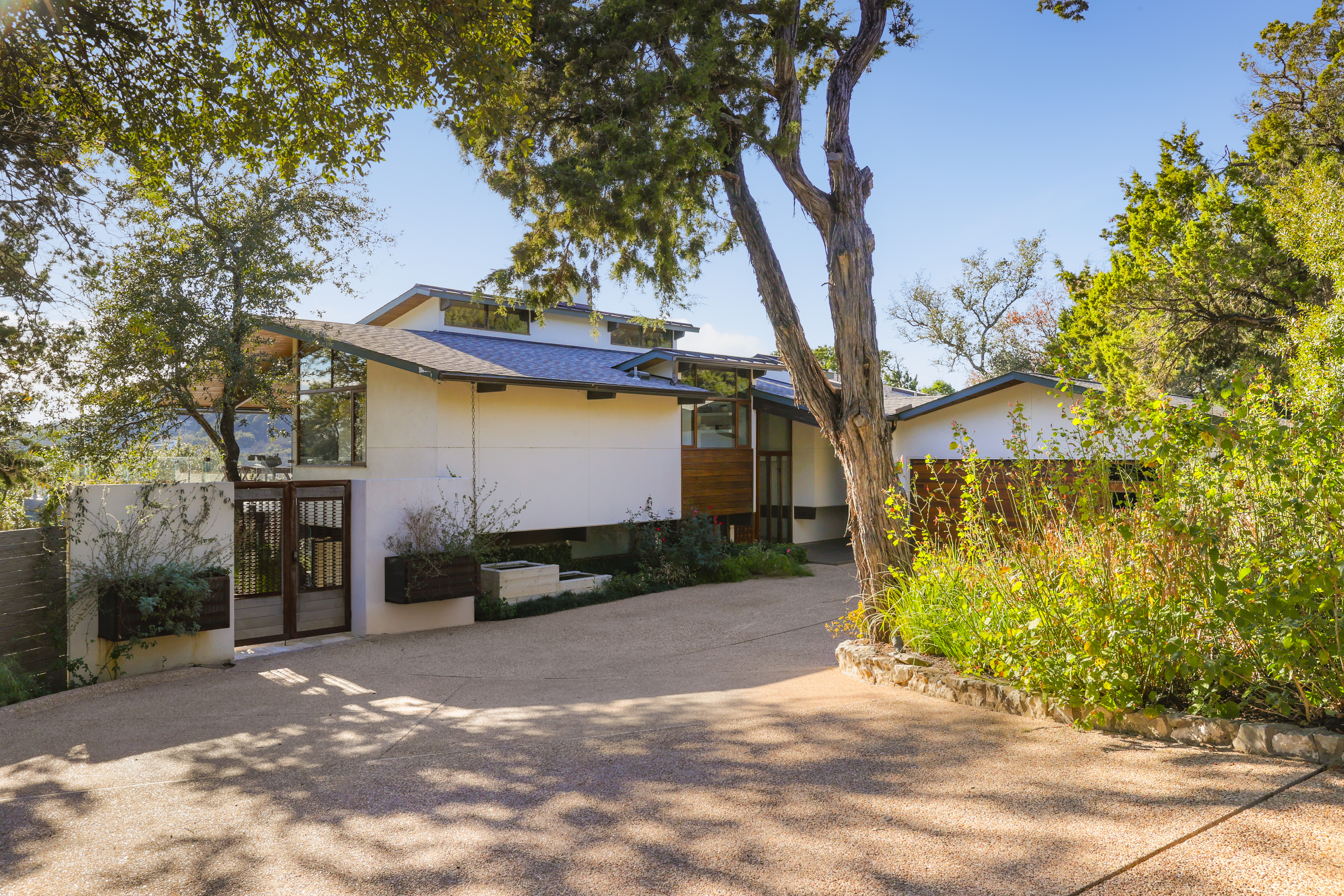 1400 Mount Larson Road 