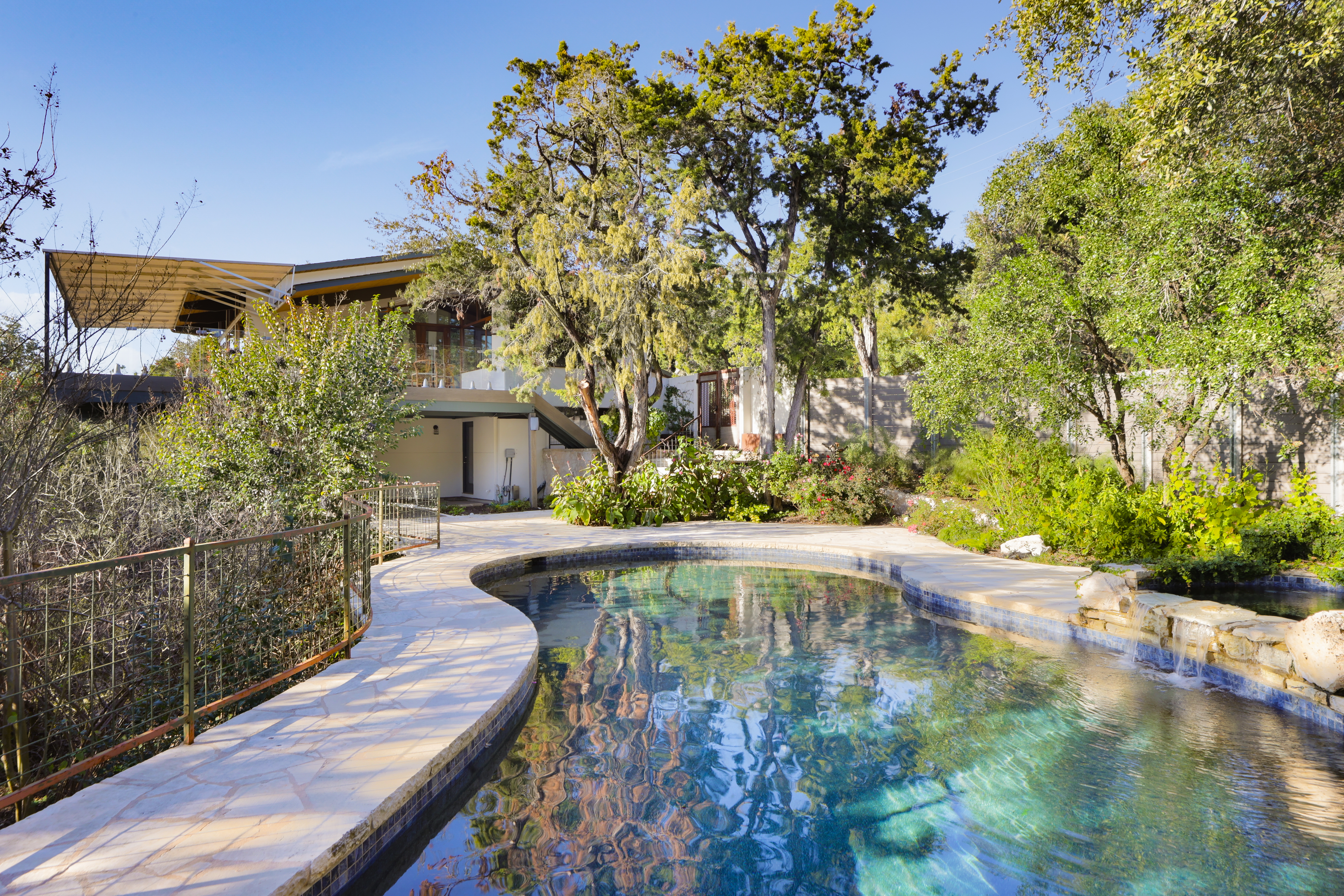 1400 Mount Larson Road 