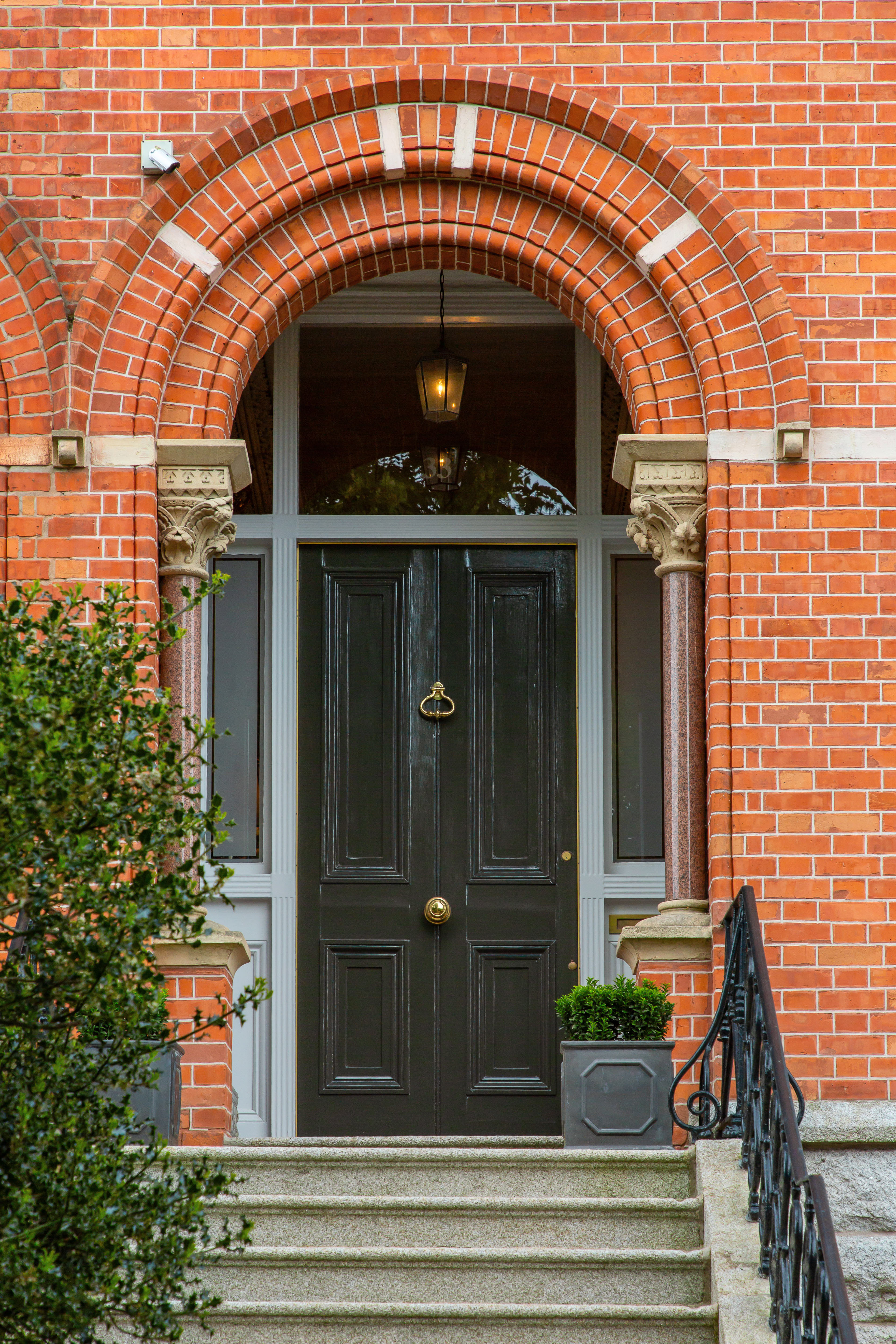 33 Ailesbury Road