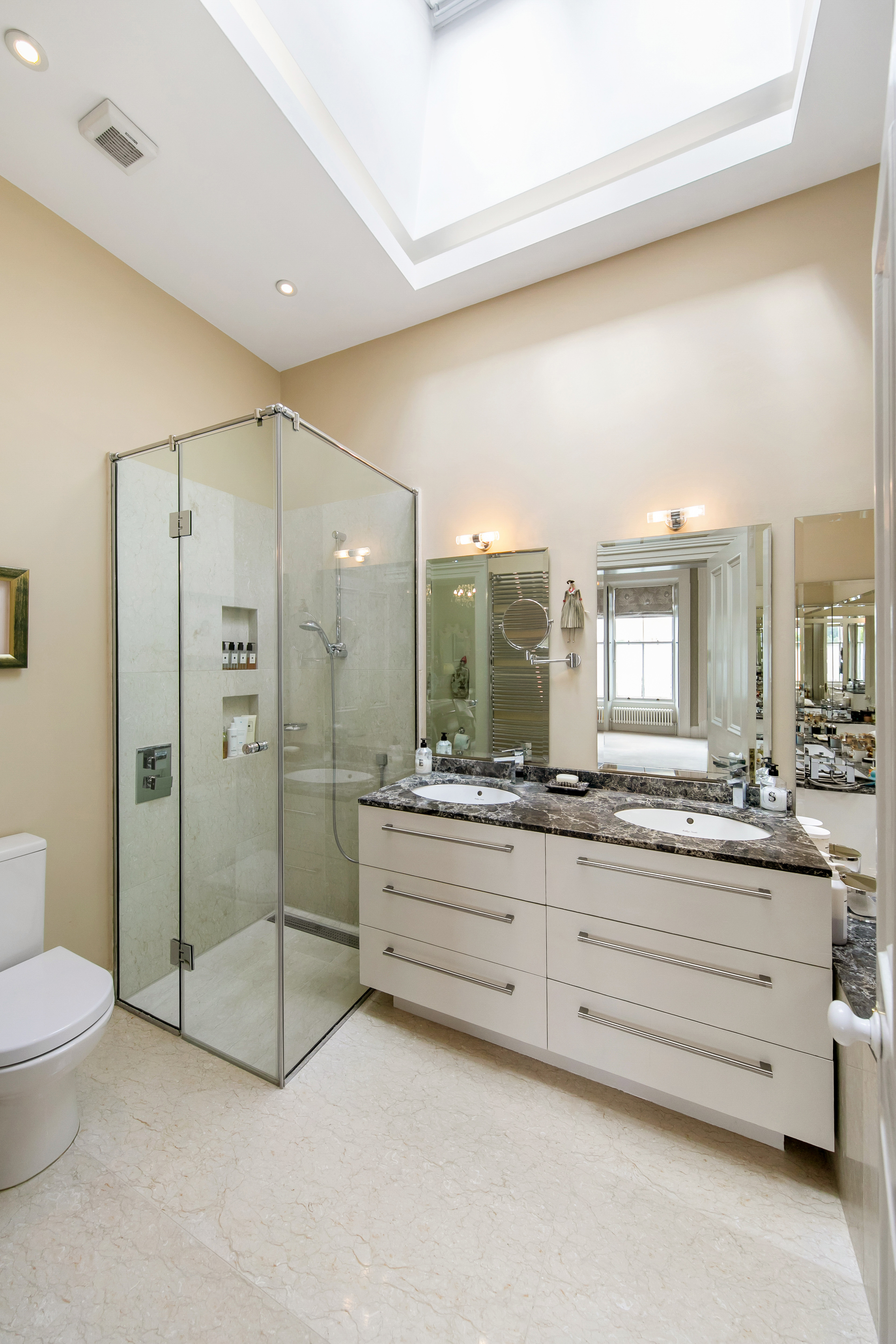 33 Ailesbury Road