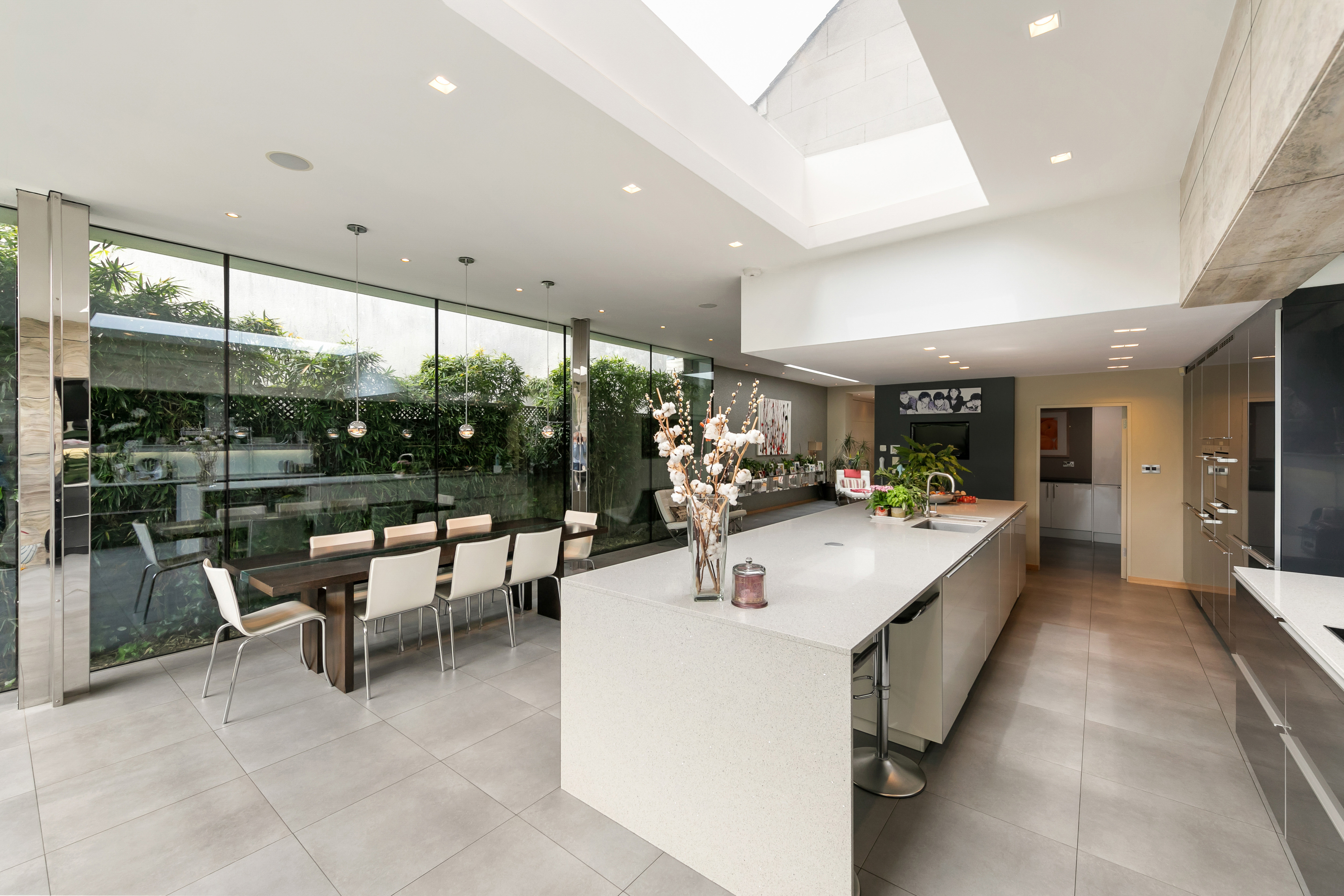 33 Ailesbury Road
