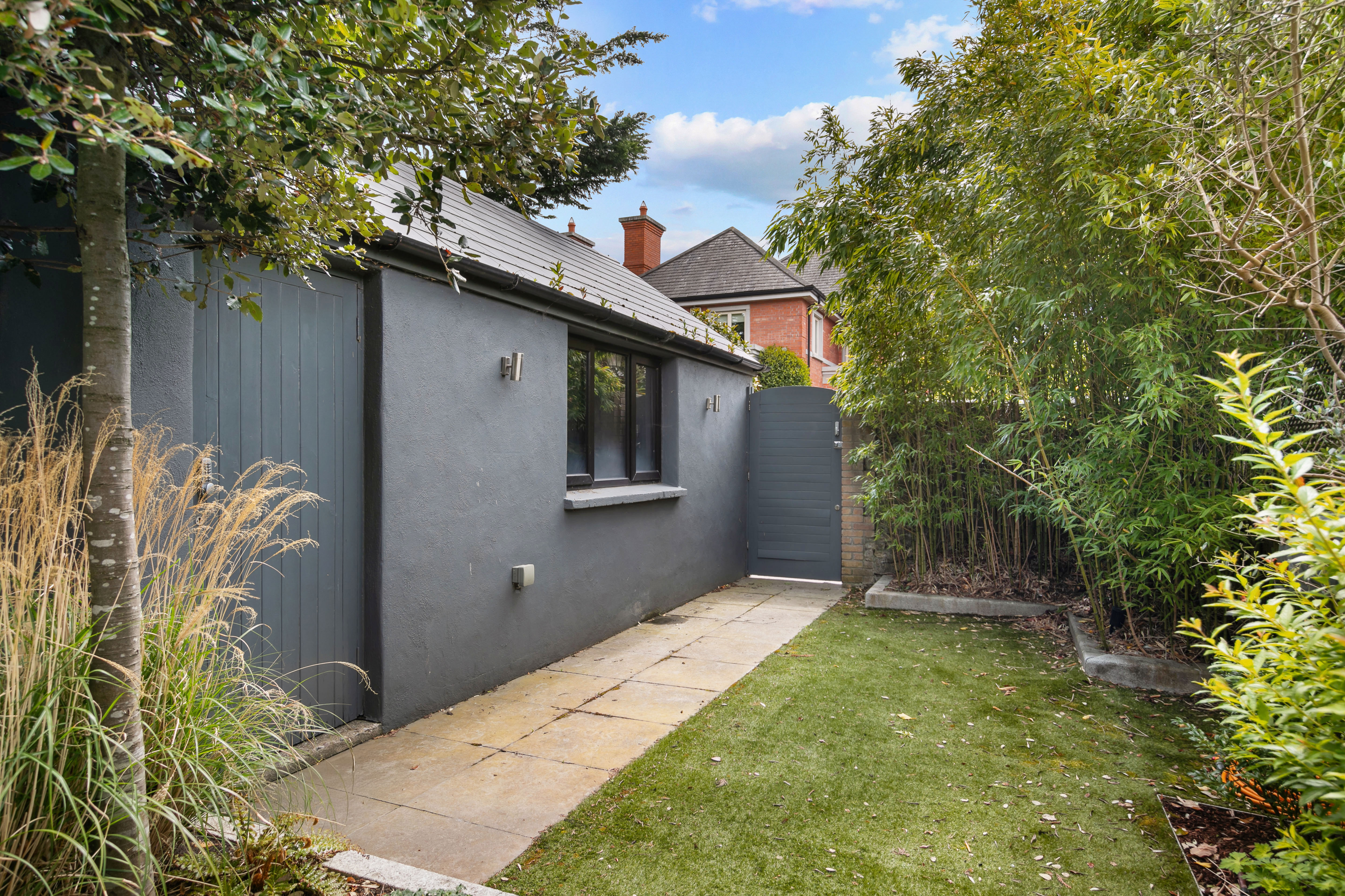 33 Ailesbury Road