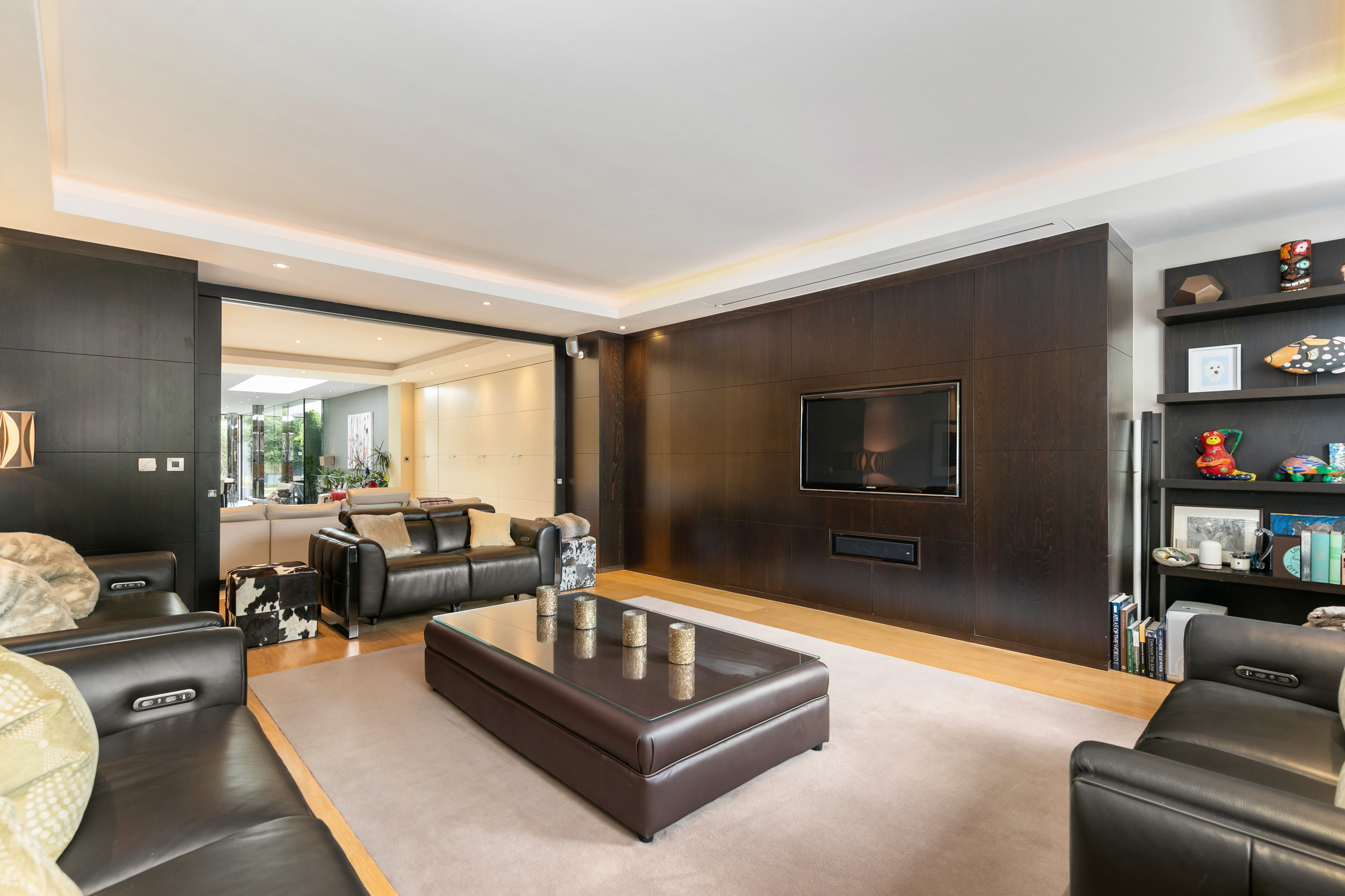 33 Ailesbury Road