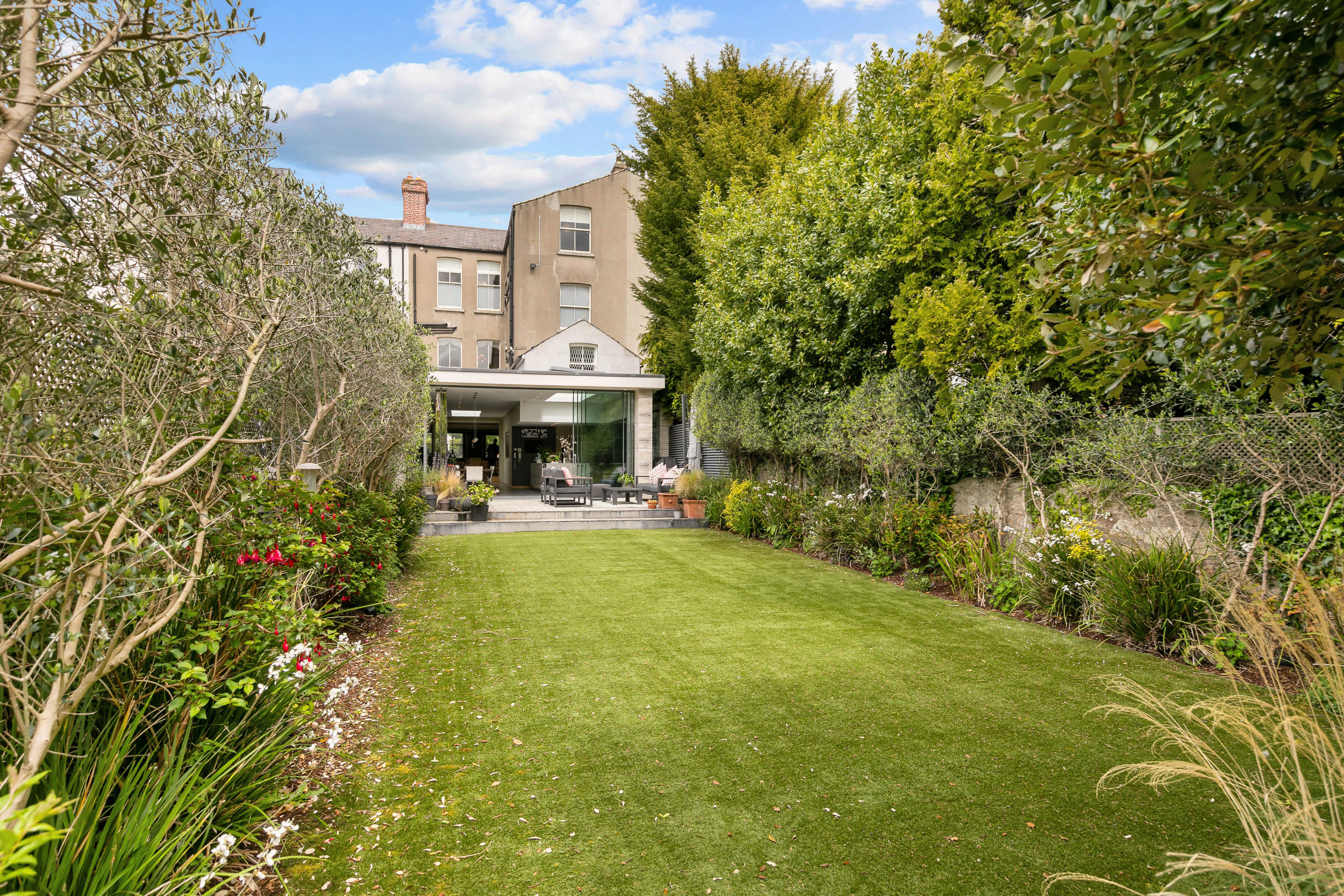 33 Ailesbury Road