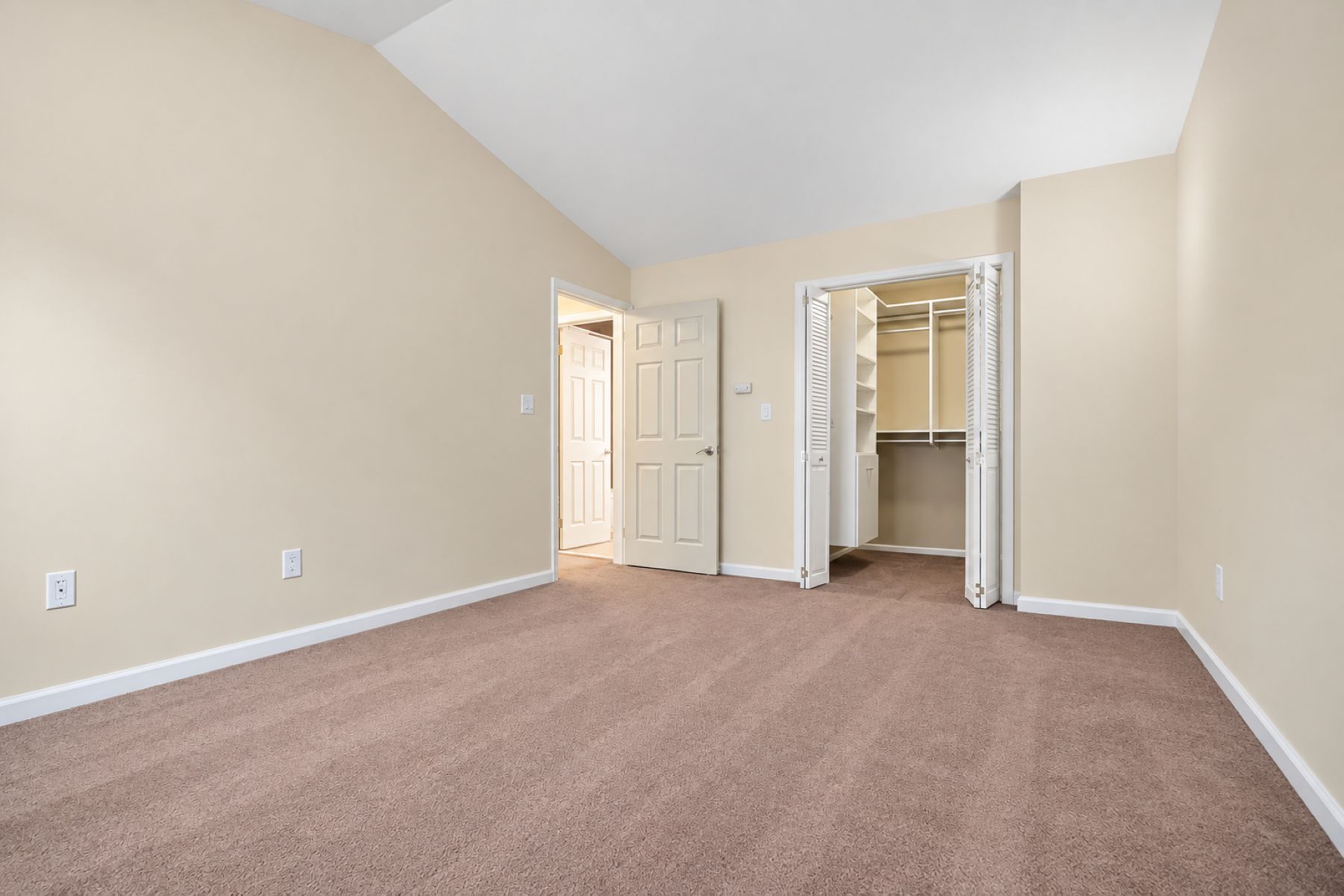 31 Markham Circle 