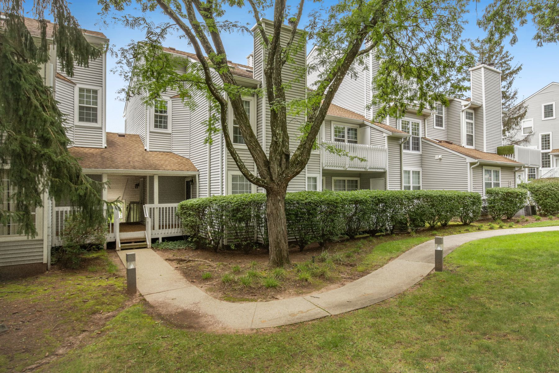 31 Markham Circle 